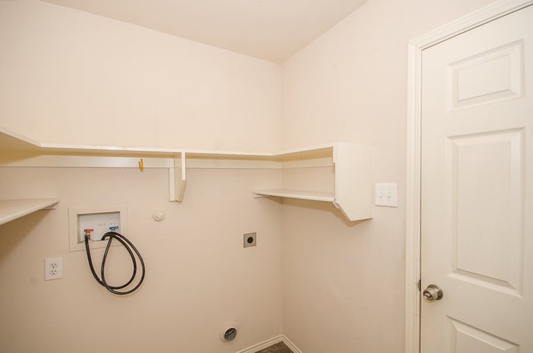 Photo 16 of 22 - 14516 Little Anne Dr, Little Elm, TX 75068