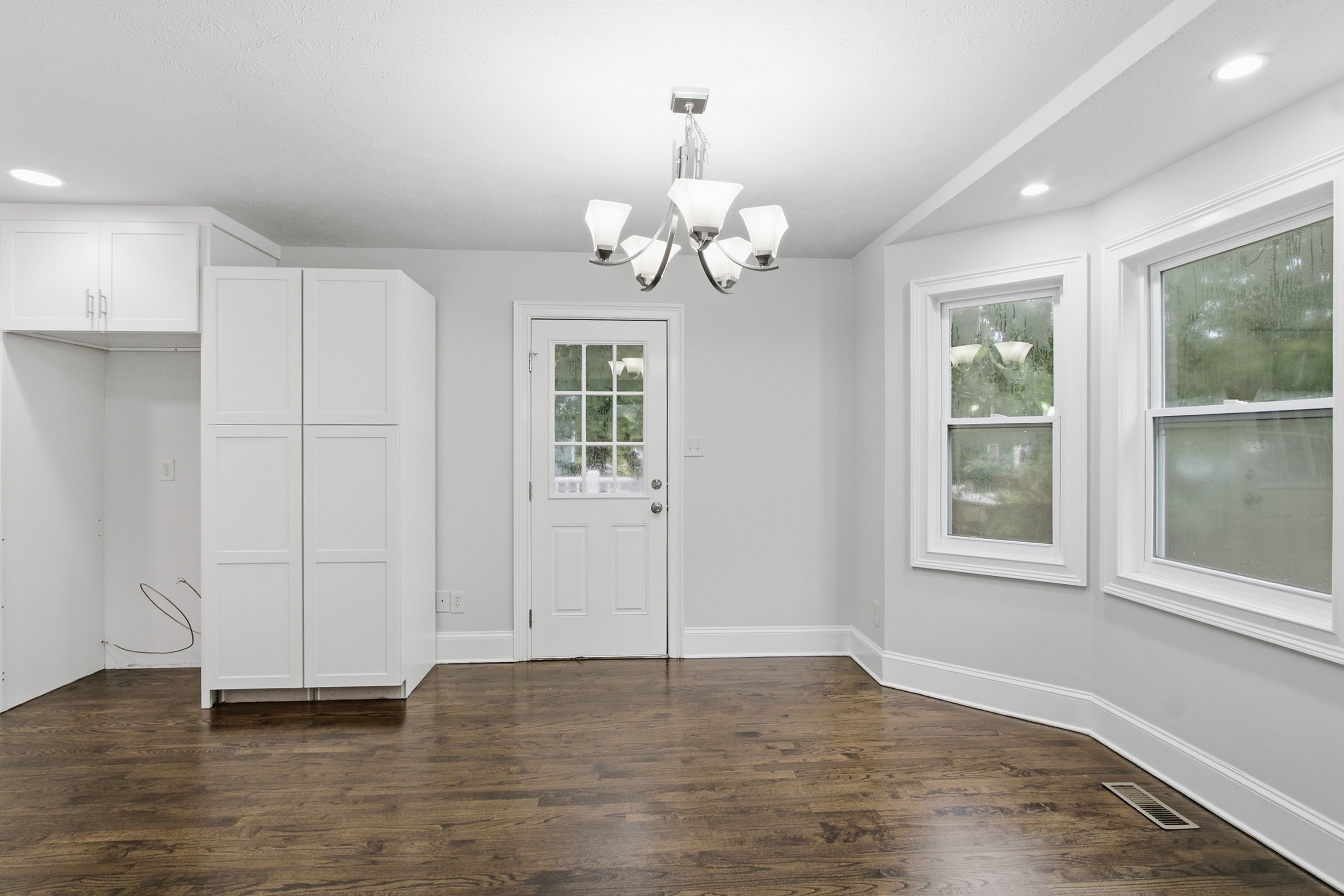 Photo 9 of 29 of 3240 Valley View St, Powder Springs, GA
