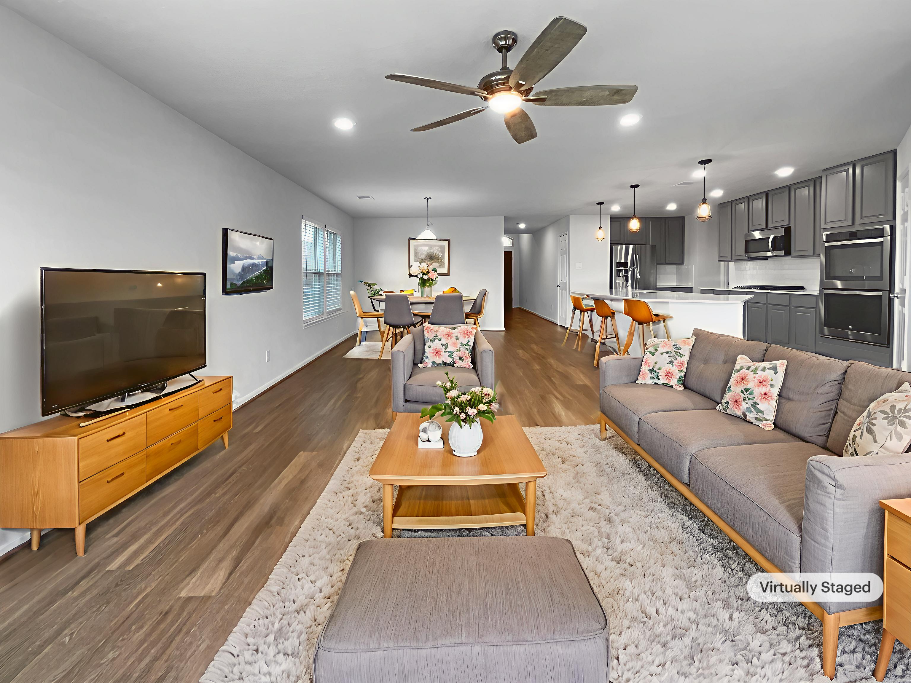 Photo 2 of 19 of 25621 Ramsey Heights Way, Porter, TX