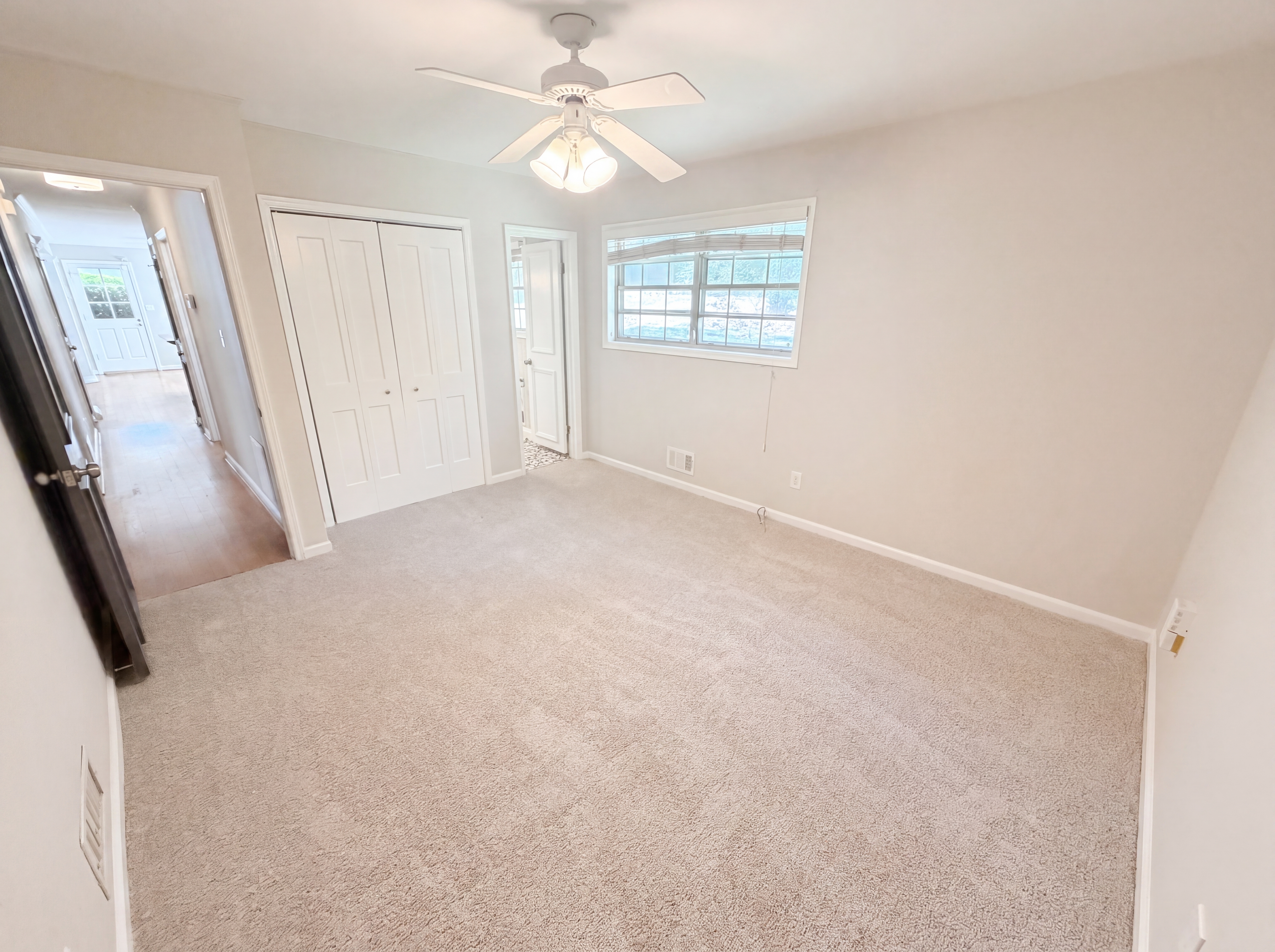 Photo 14 of 24 of 4134 Fawn Ln SE, Smyrna, GA