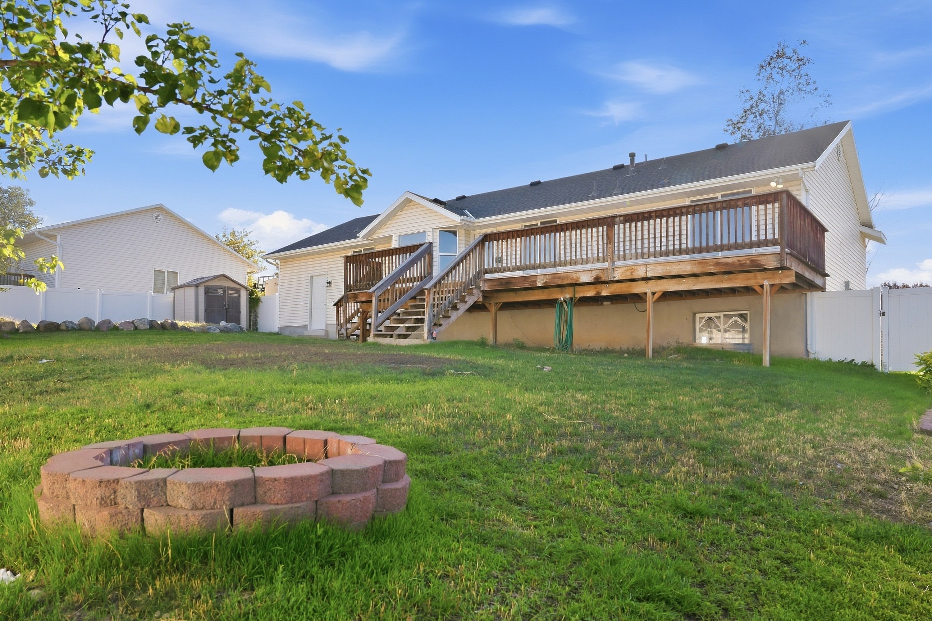 Photo 5 of 34 of 14077 S Grand View Peak Cir, Riverton, UT