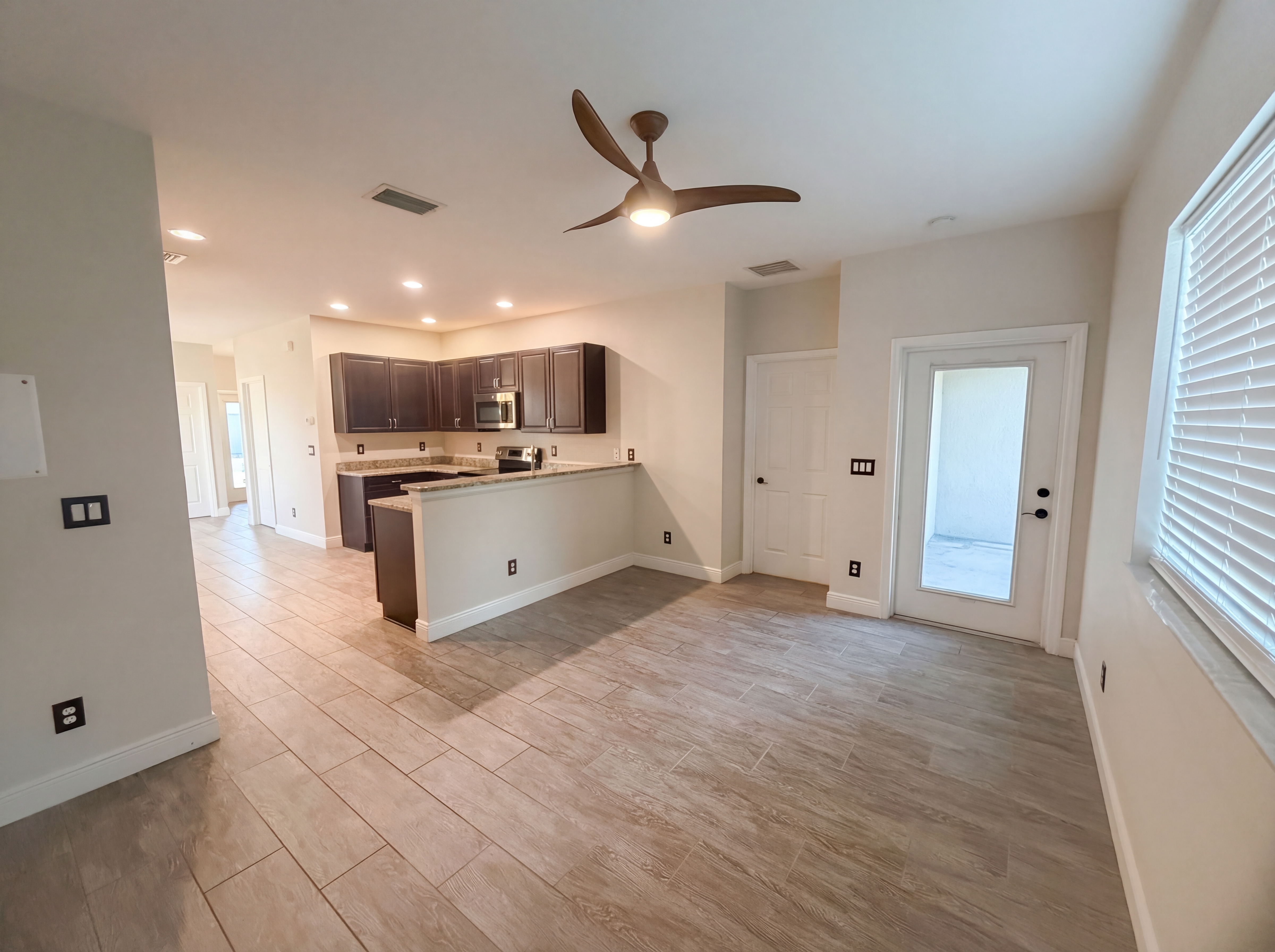Photo 14 of 20 of 758 NE Hawks Ridge Way, Port Saint Lucie, FL