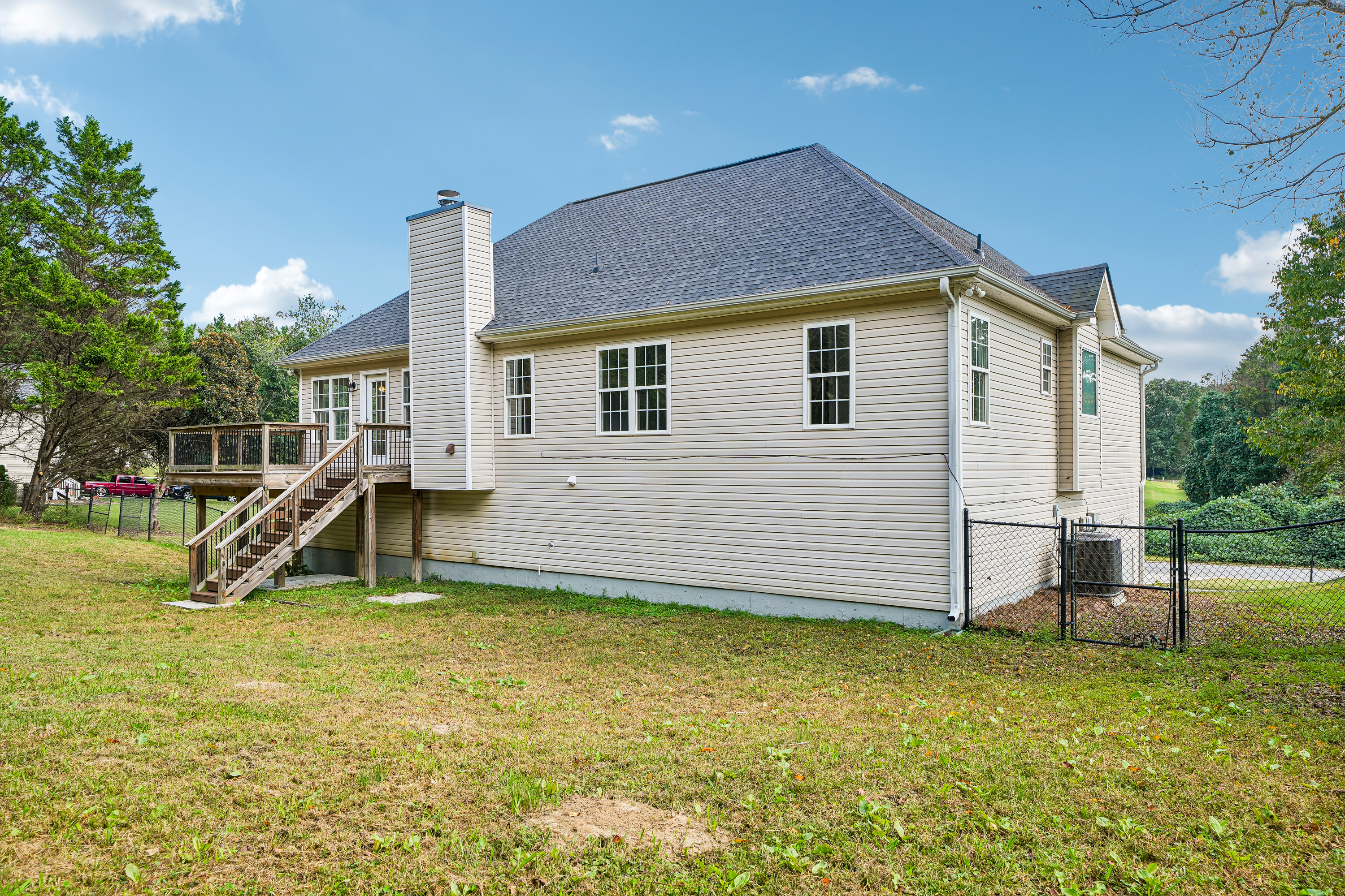 Photo 23 of 28 of 1709 Wyntercreek Ln, Hoschton, GA