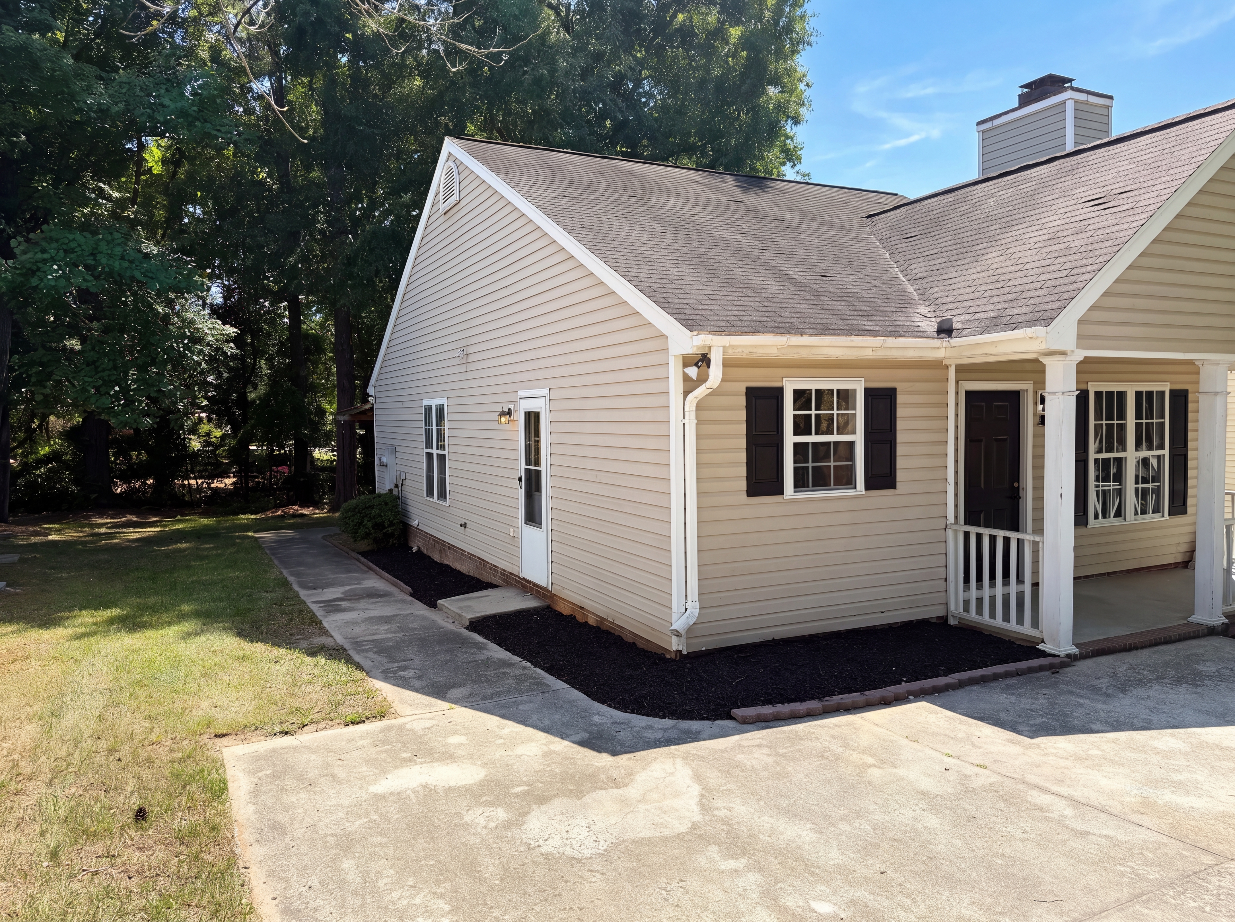 Photo 14 of 17 of 524 Pearce Ave, Wake Forest, NC