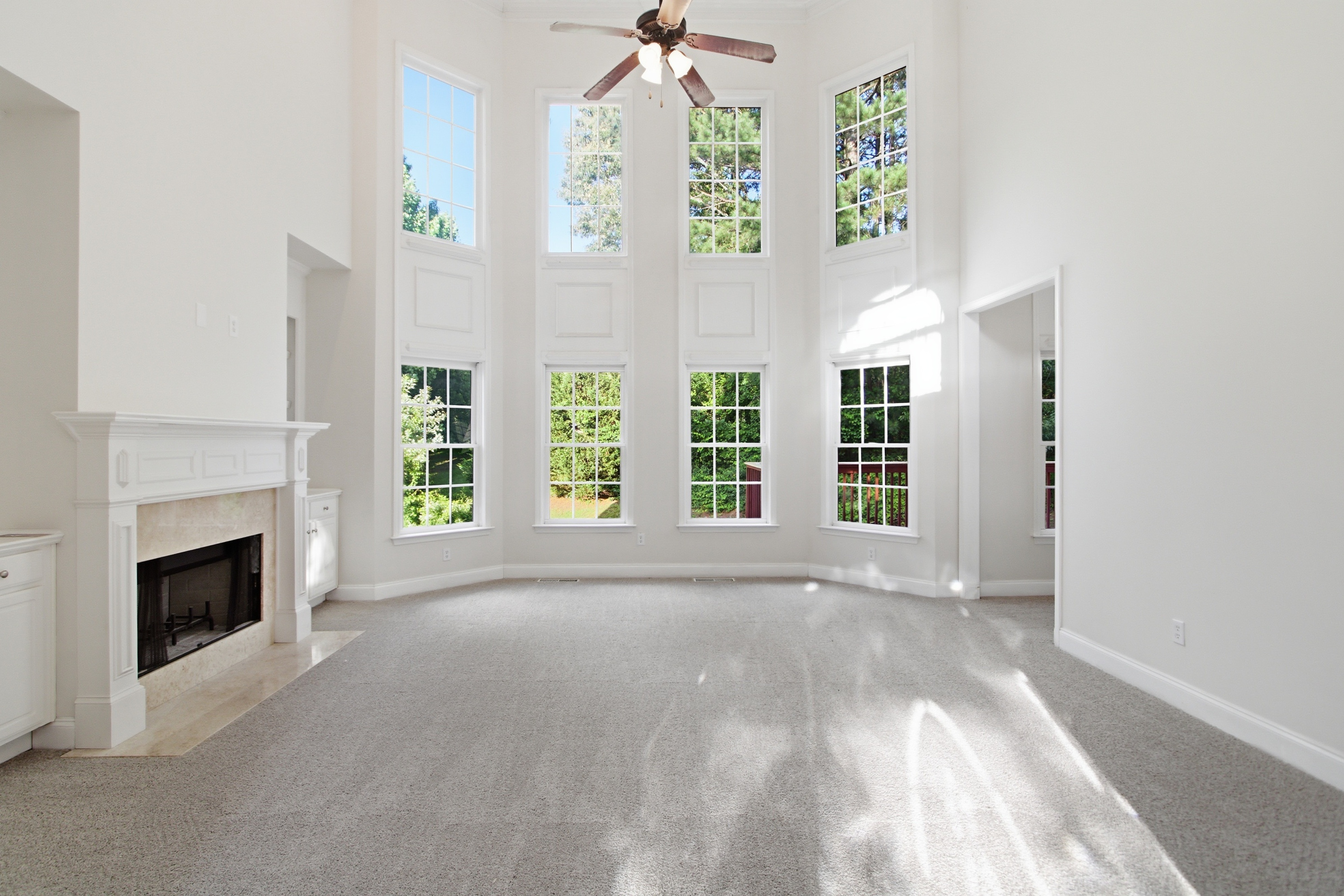 Photo 9 of 61 of 1028 River Forest Pt, Lawrenceville, GA