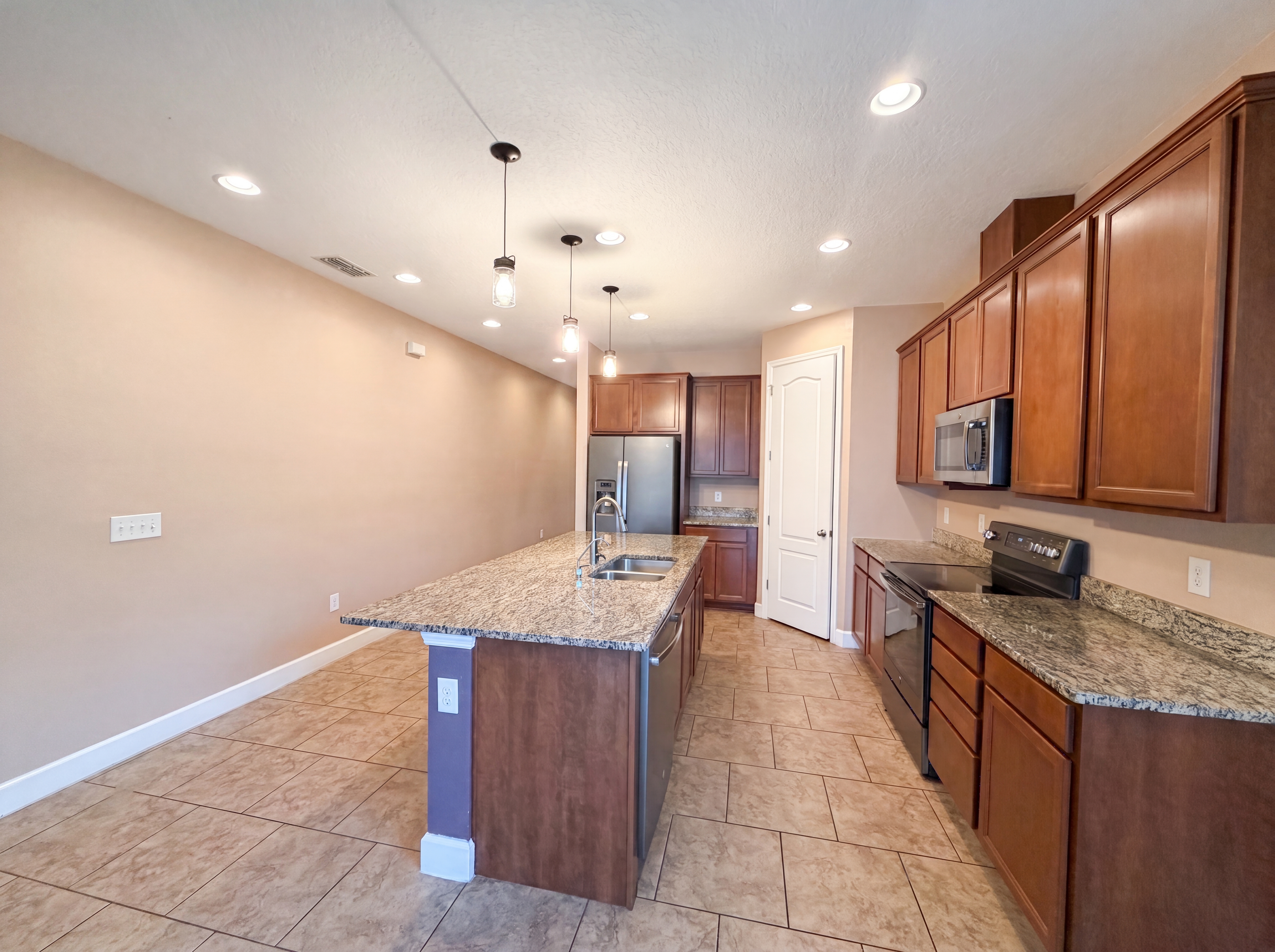 Photo 7 of 20 of 480 Buchannan Dr, Davenport, FL