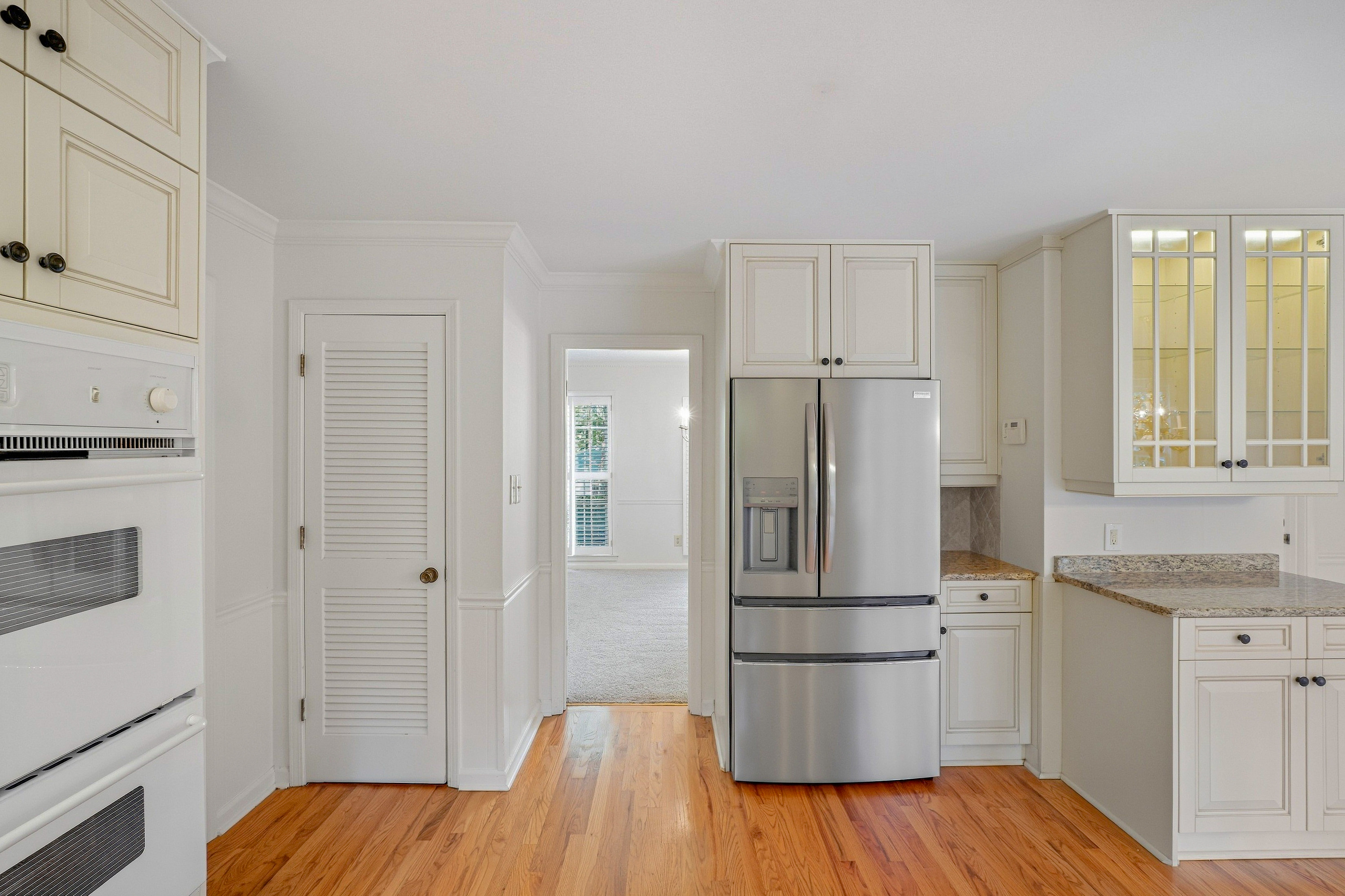 Photo 9 of 33 of 1127 Aurora Ct, Atlanta, GA