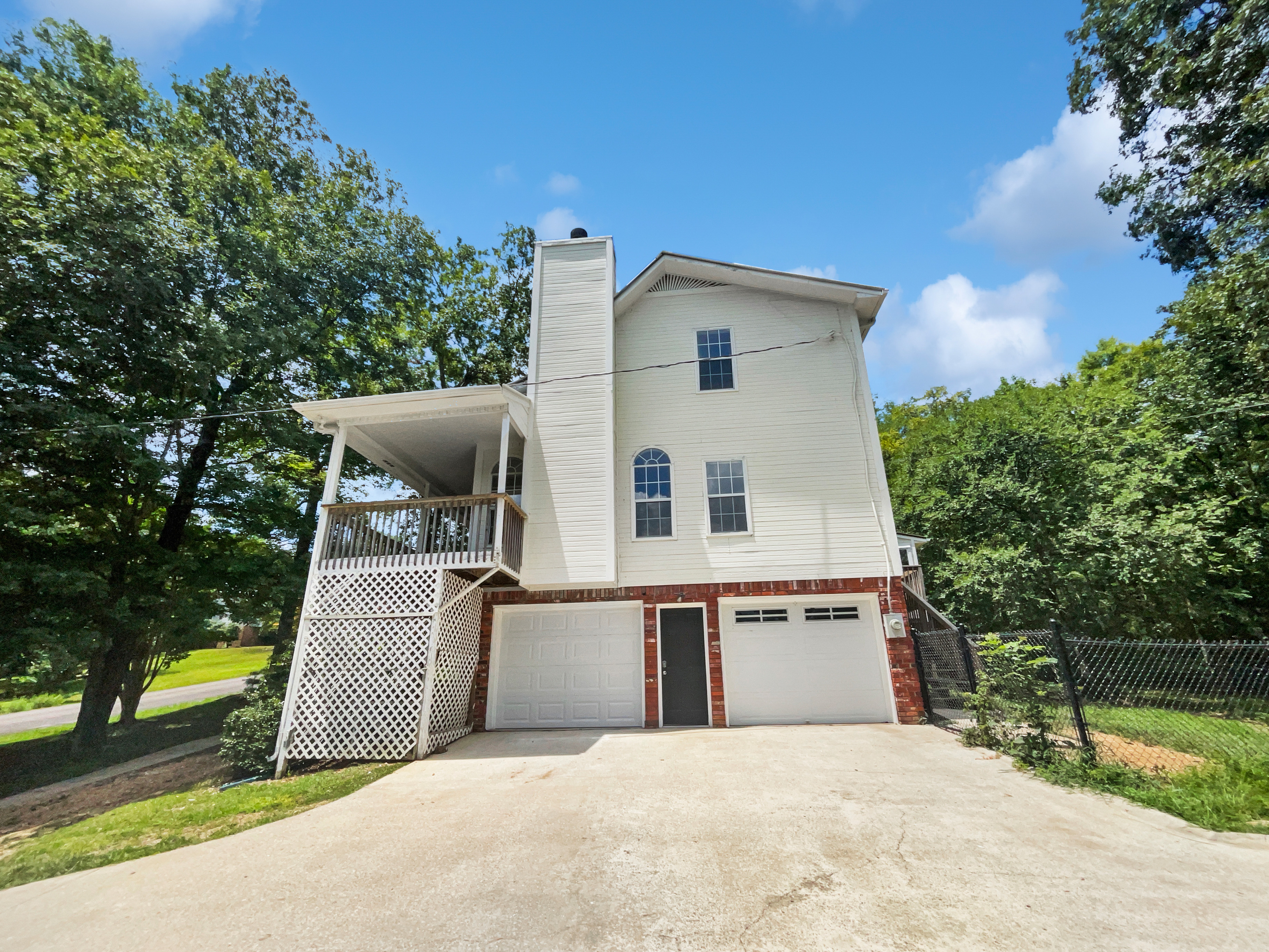 Photo 9 of 22 of 6268 Lakewood Trl, Pinson, AL