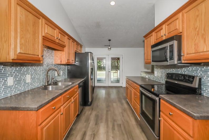 Property photo 2 of 454 Carolina Hickory St