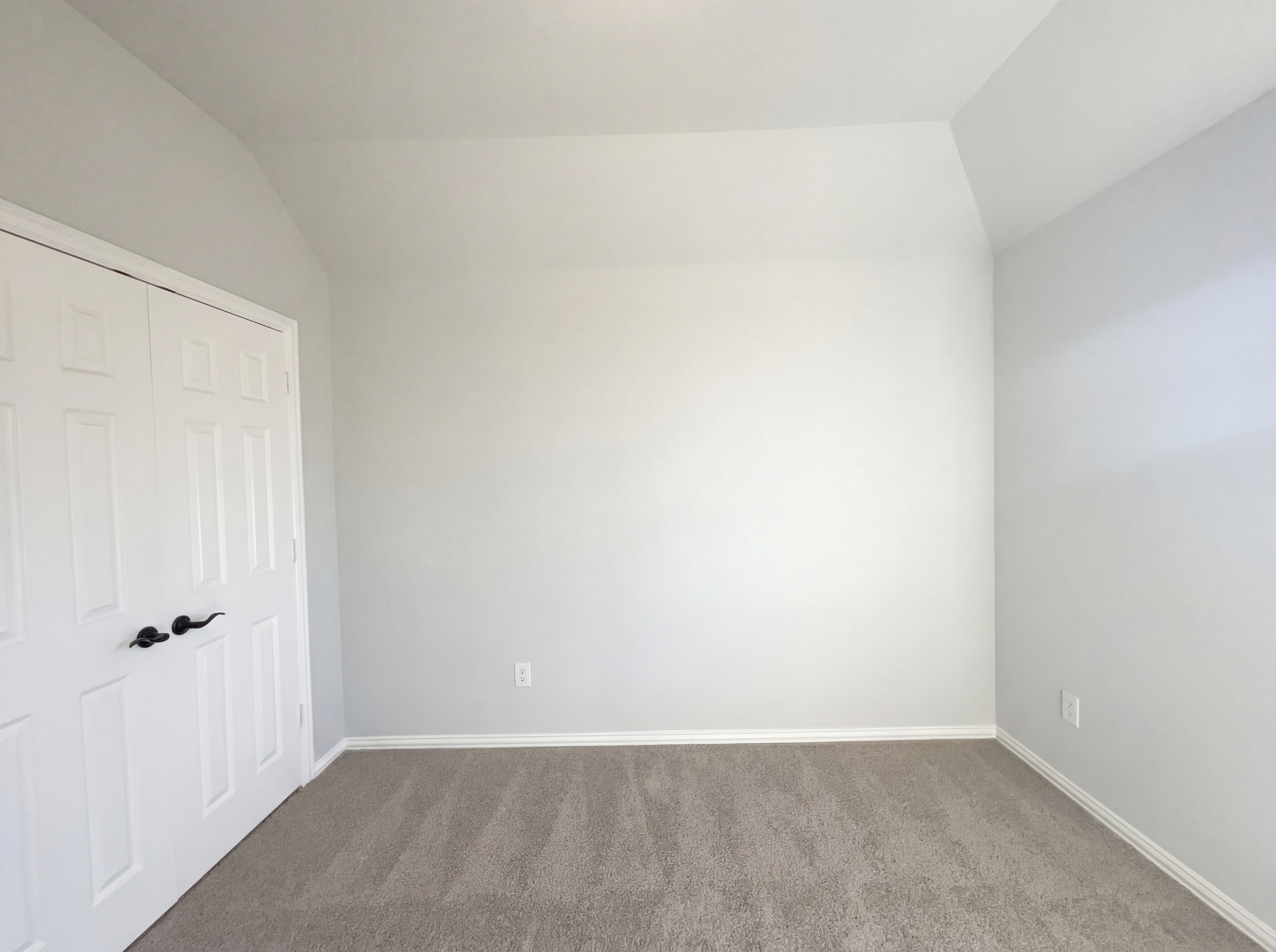 Photo 7 of 21 of 11963 Henderson Dr, Frisco, TX
