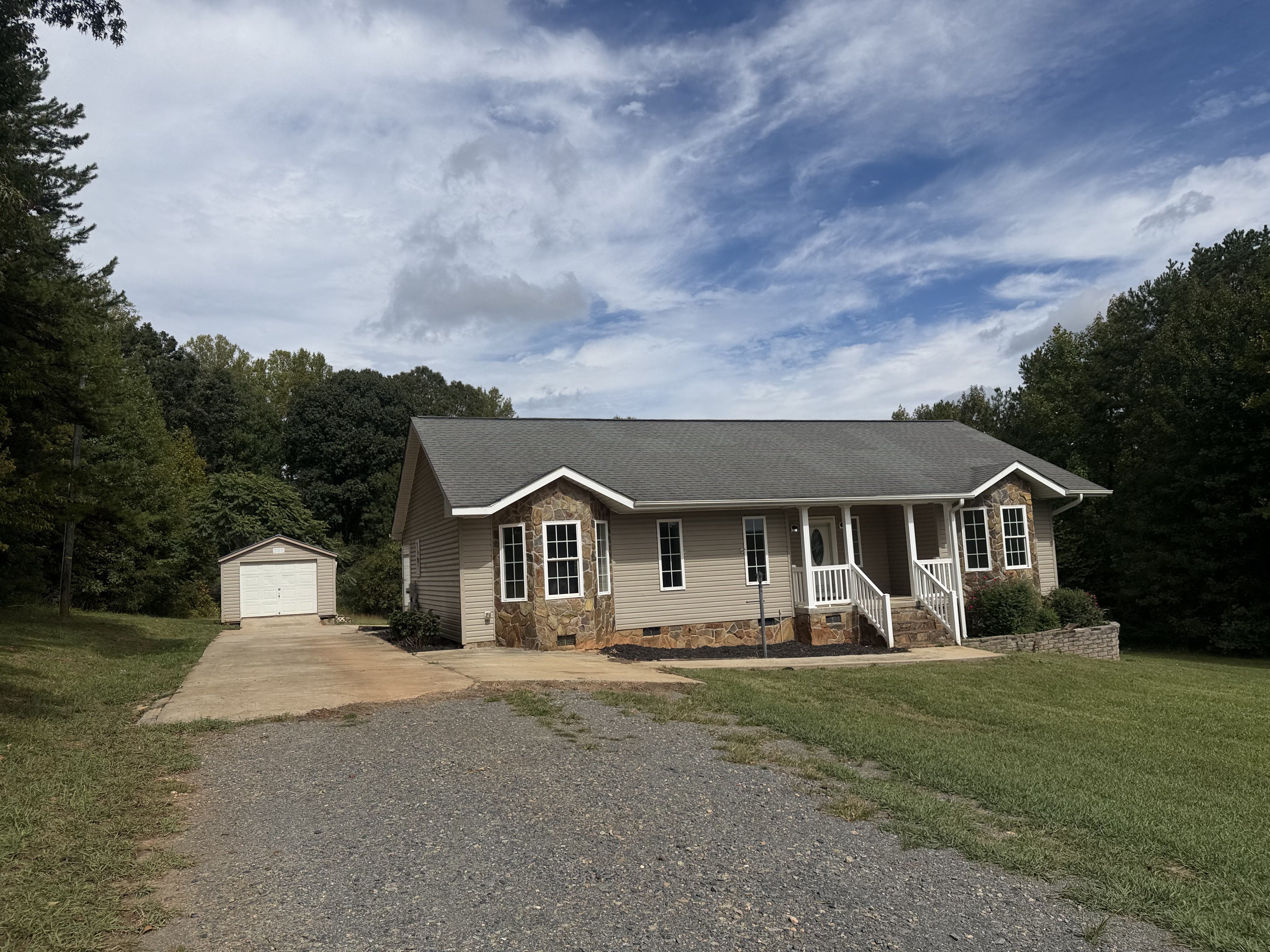Photo 31 of 32 of 1415 Faith Meadows Ln, Asheboro, NC