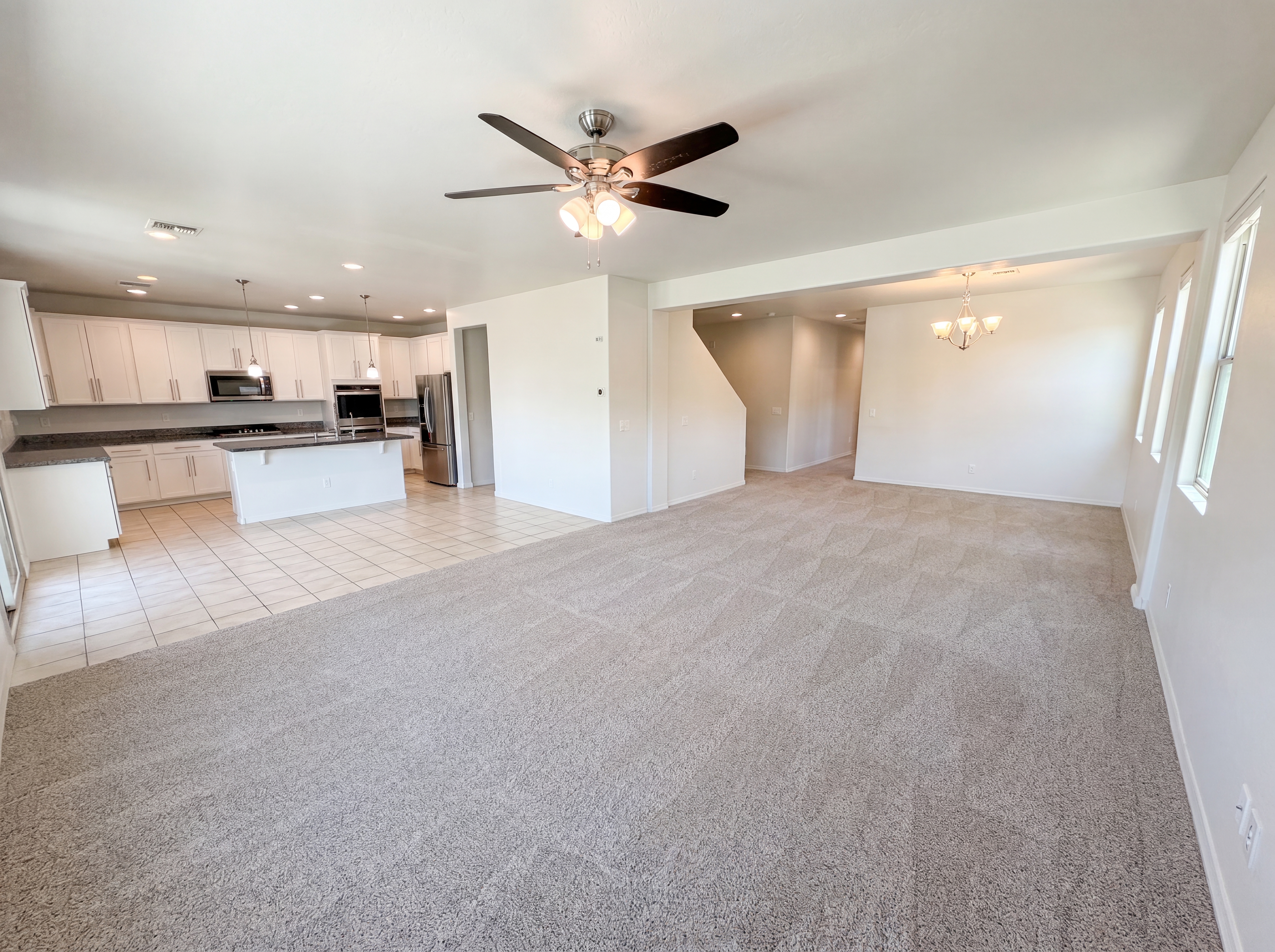 Photo 11 of 42 of 11284 N 186th Ln, Surprise, AZ
