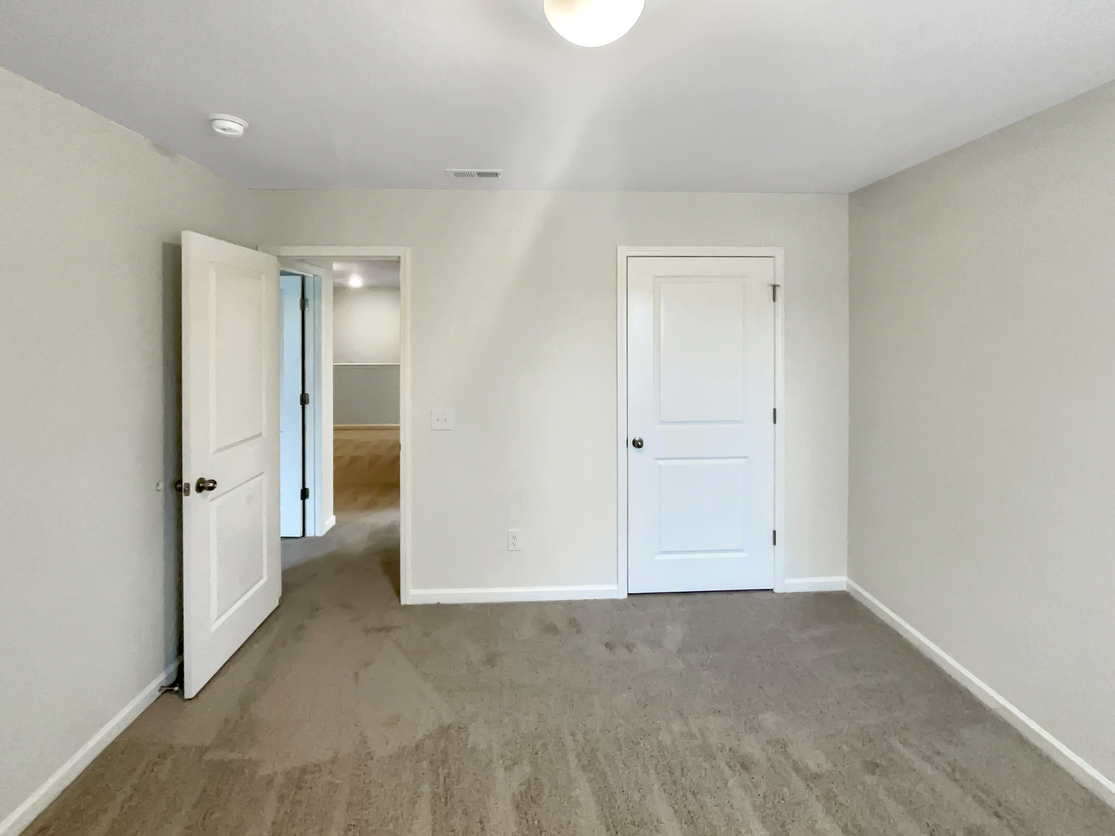 Photo 15 of 24 of 4023 Aster Point Ct, Pfafftown, NC