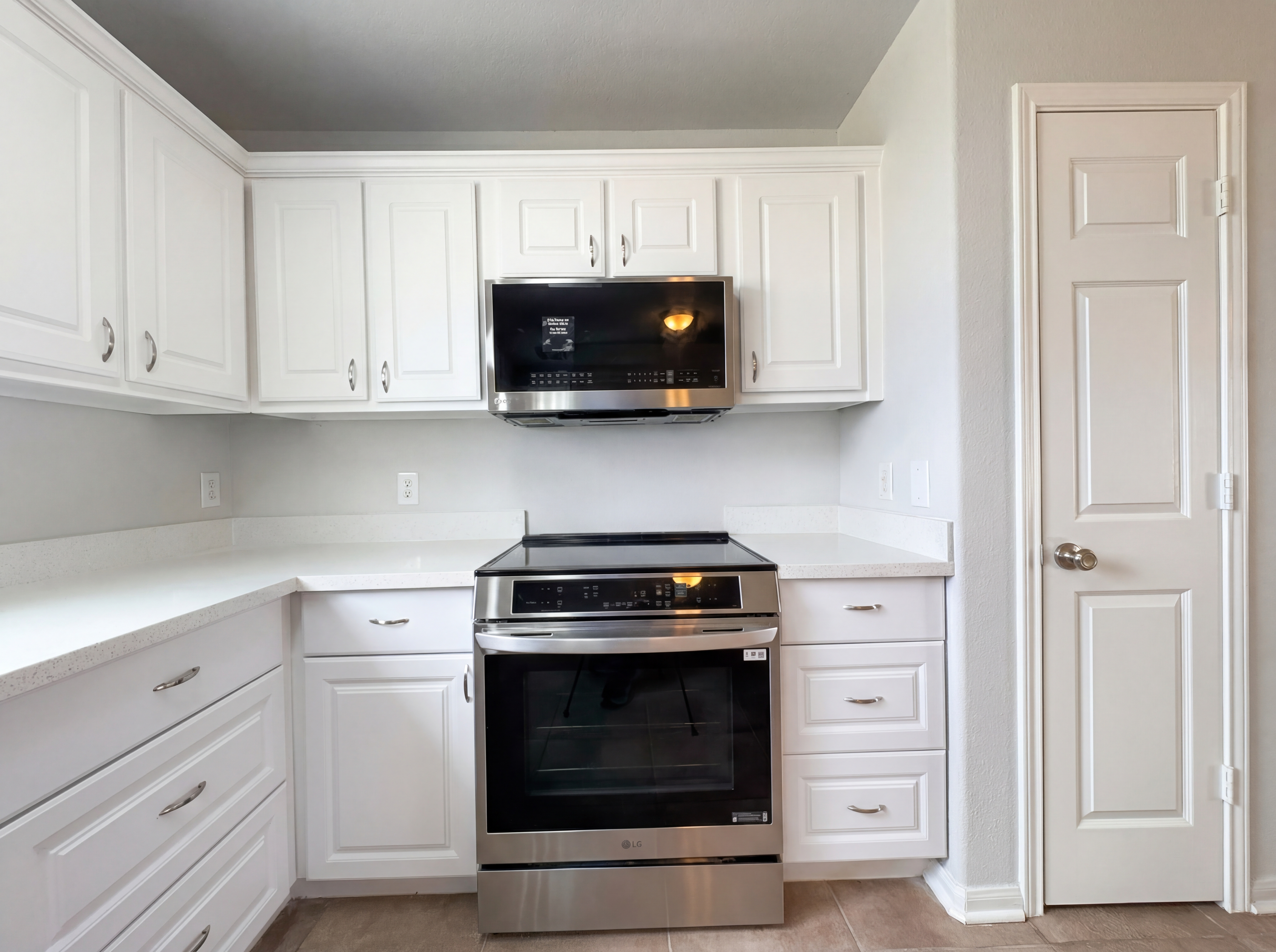 Photo 8 of 17 of 2310 Redfish Dr, Texas City, TX
