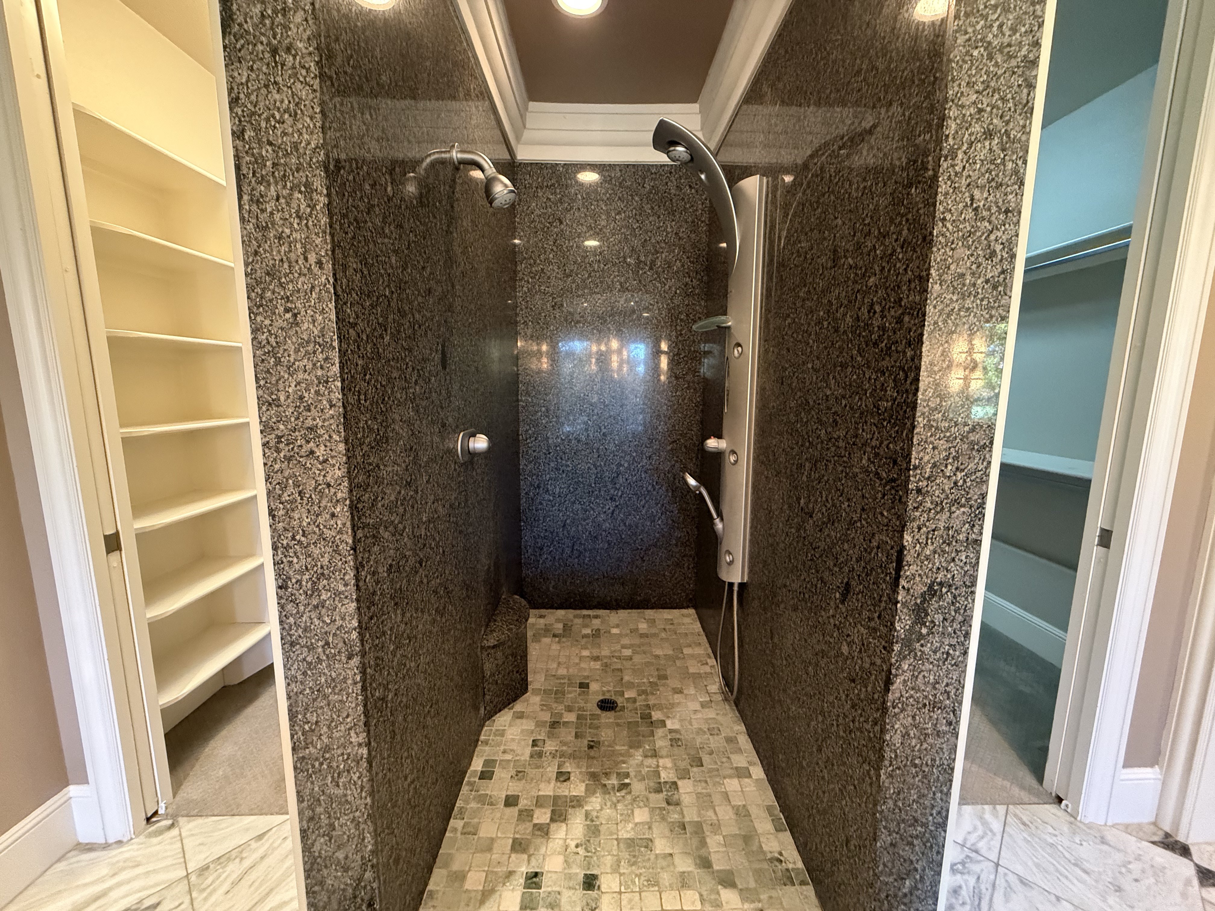 Photo 14 of 56 of 17695 S Fieldstone Ct, Oregon City, OR
