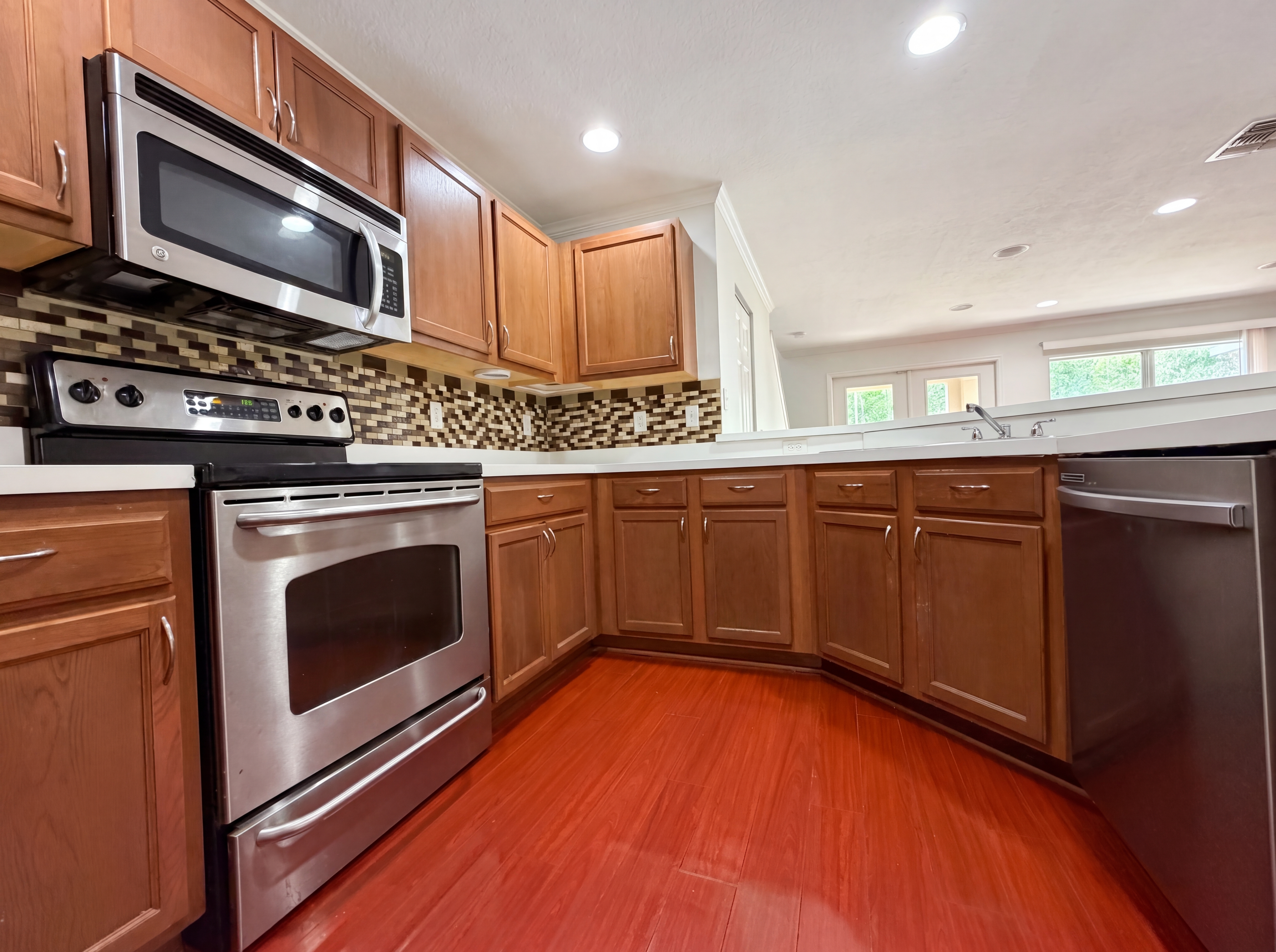 Photo 12 of 26 of 2972 Royal Tuscan Ln, Valrico, FL
