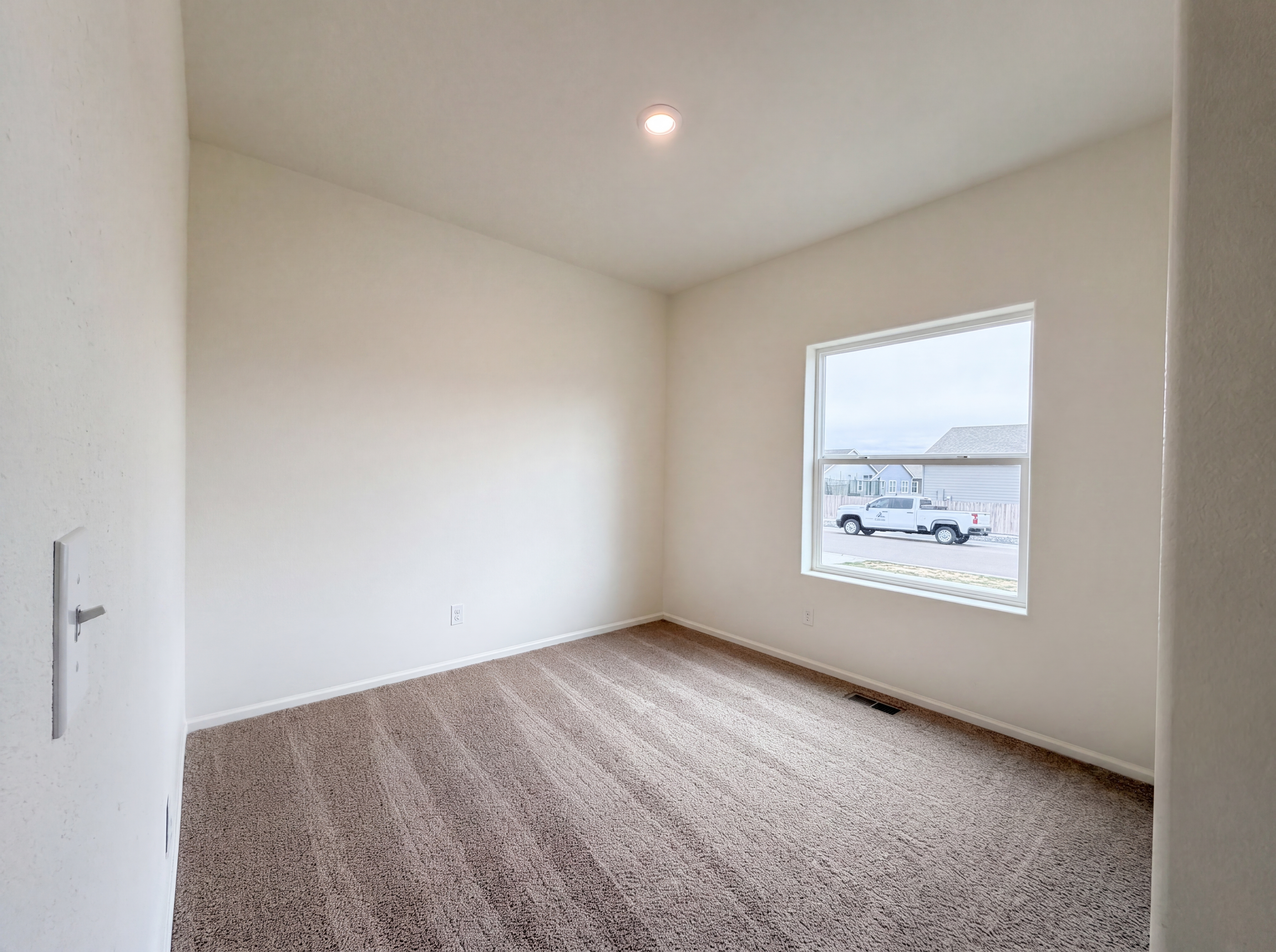 Photo 4 of 33 of 209 Clayton Ave, Keenesburg, CO