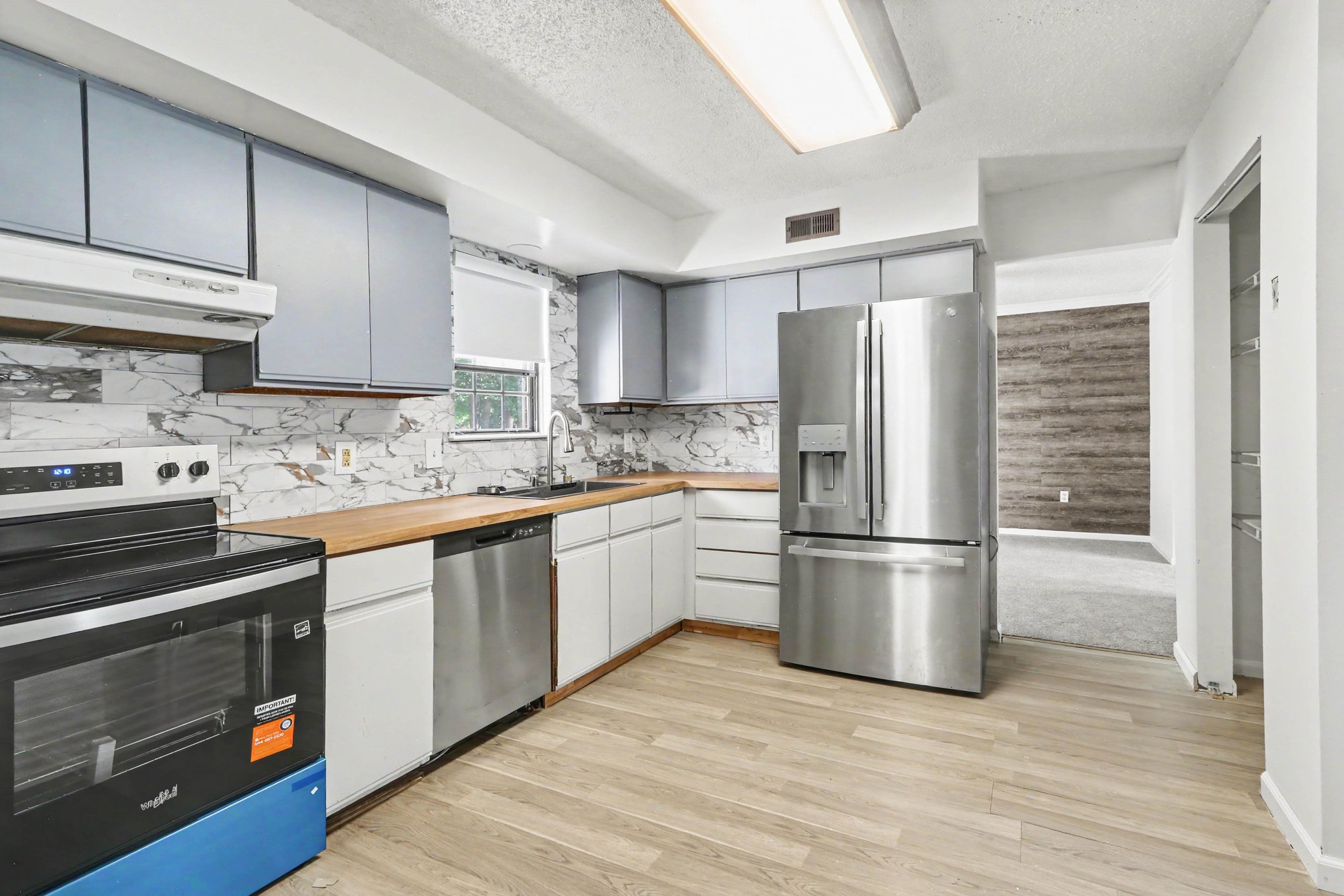 Photo 8 of 54 of 737 Fox Chase Cir, Bear, DE