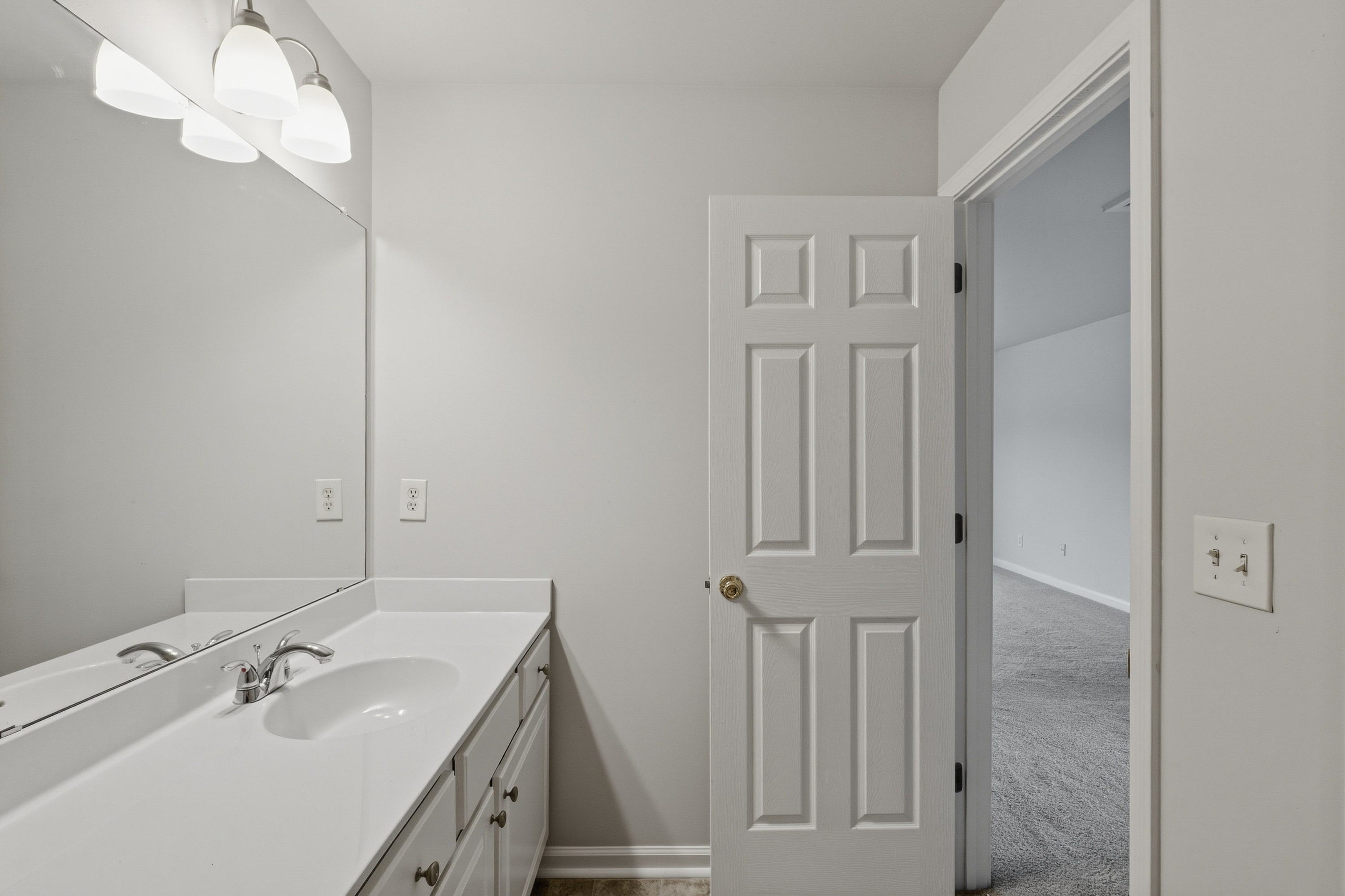 Photo 43 of 64 of 7295 Madison Cir, Union City, GA