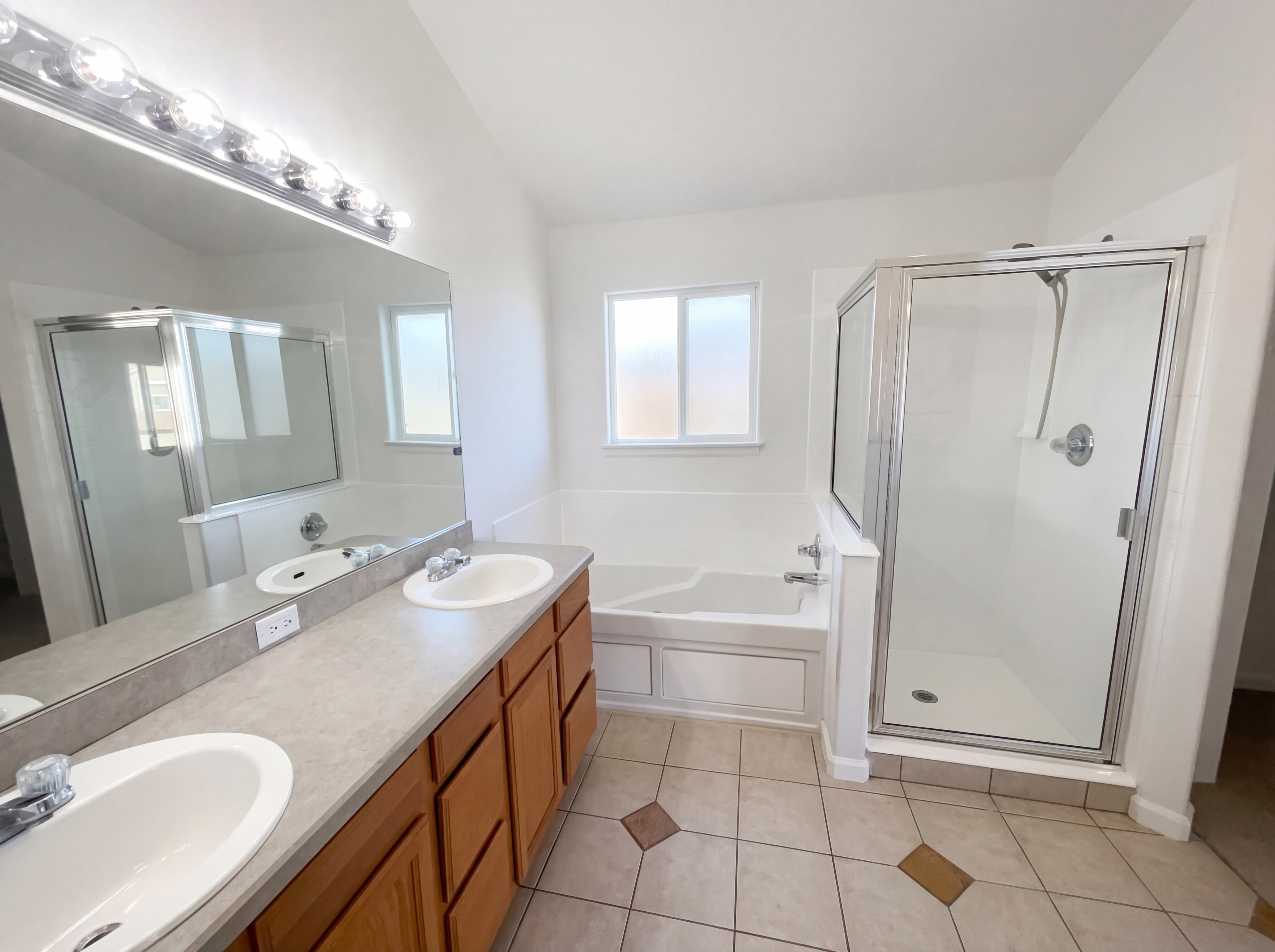 Photo 6 of 27 of 9686 Fairwood St, Littleton, CO