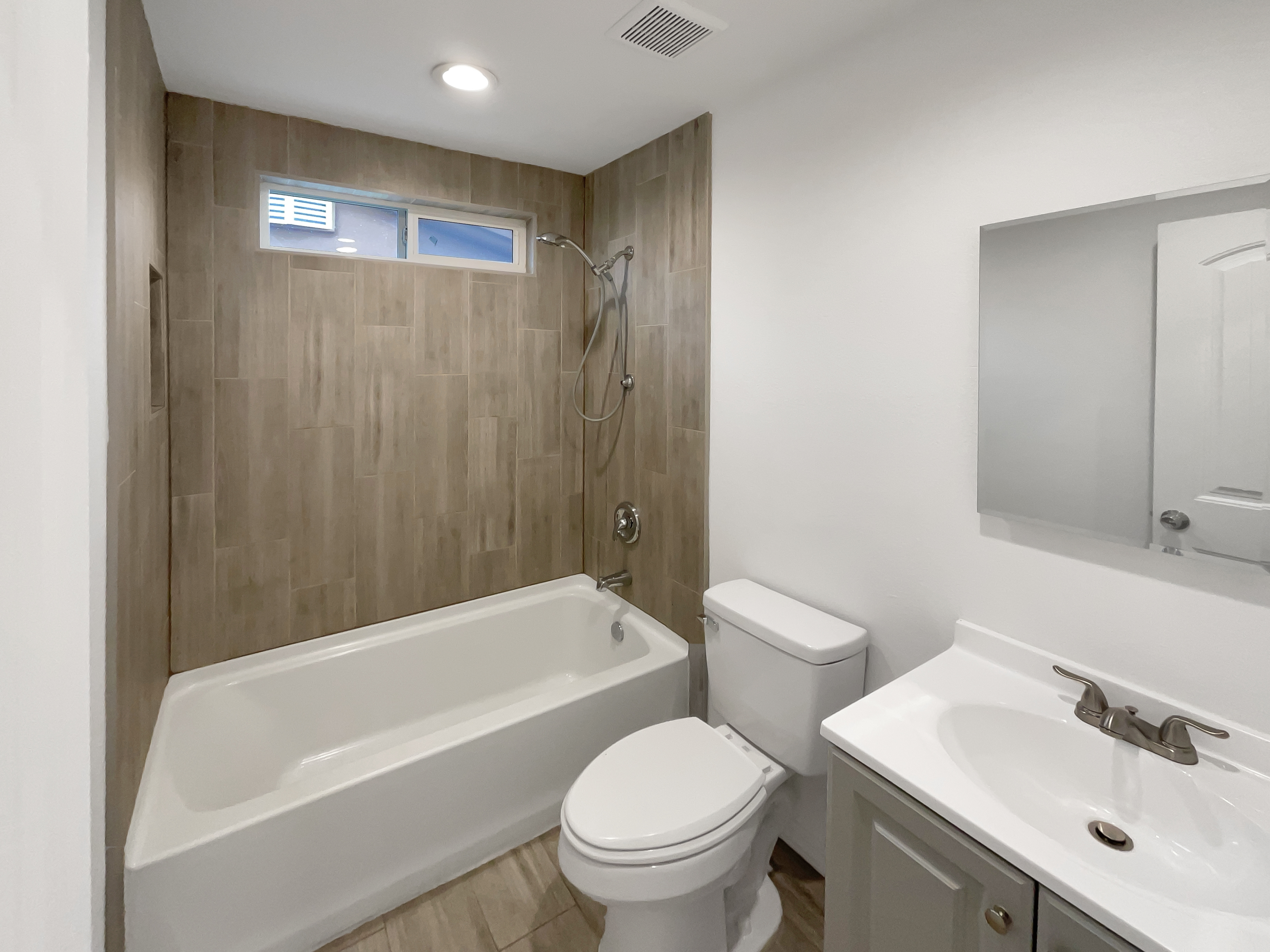 Photo 6 of 17 of 1838 W Alta Vista Rd, Phoenix, AZ