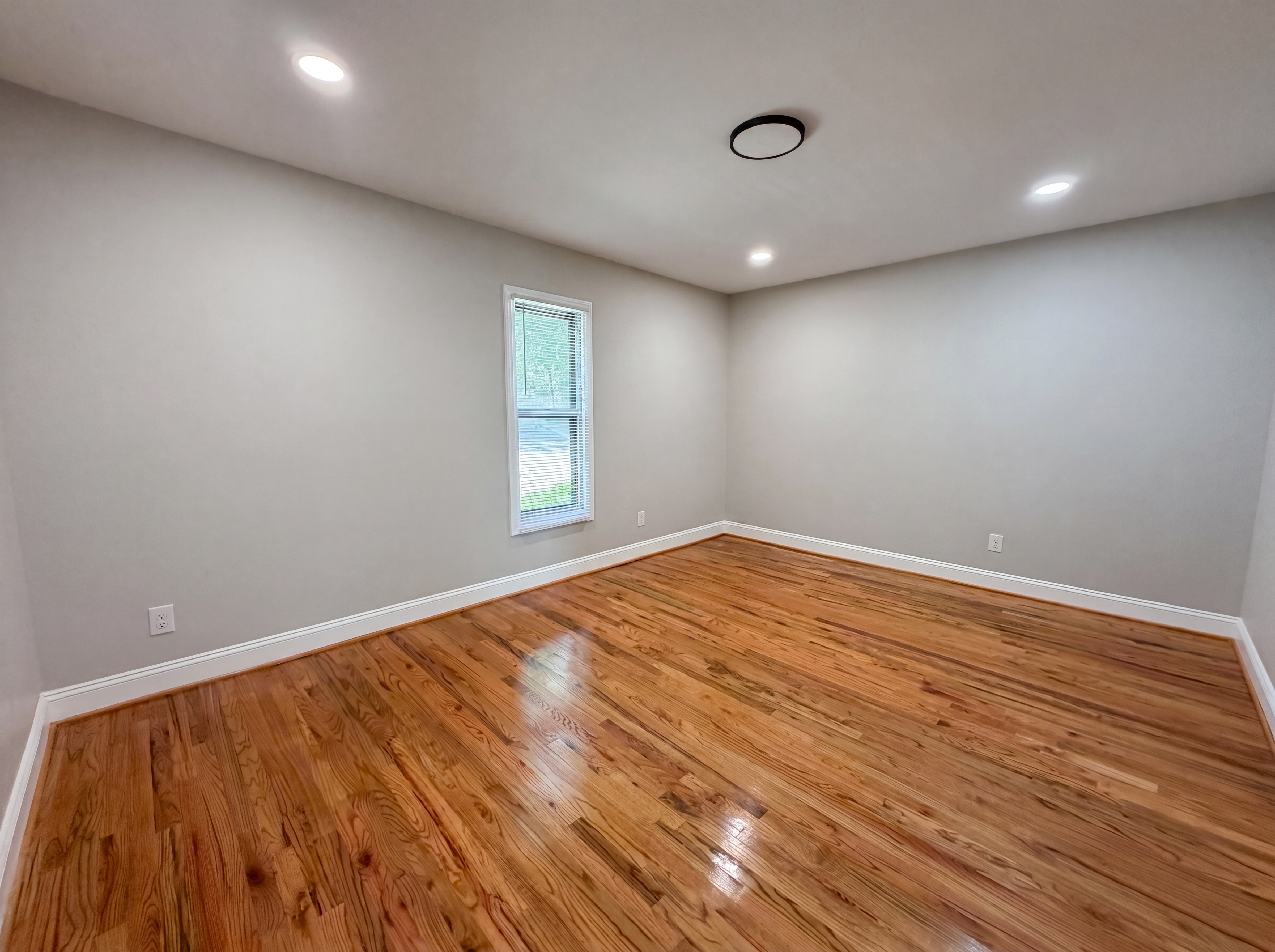 Photo 9 of 27 of 2801 Shades Crest Rd, Vestavia Hills, AL