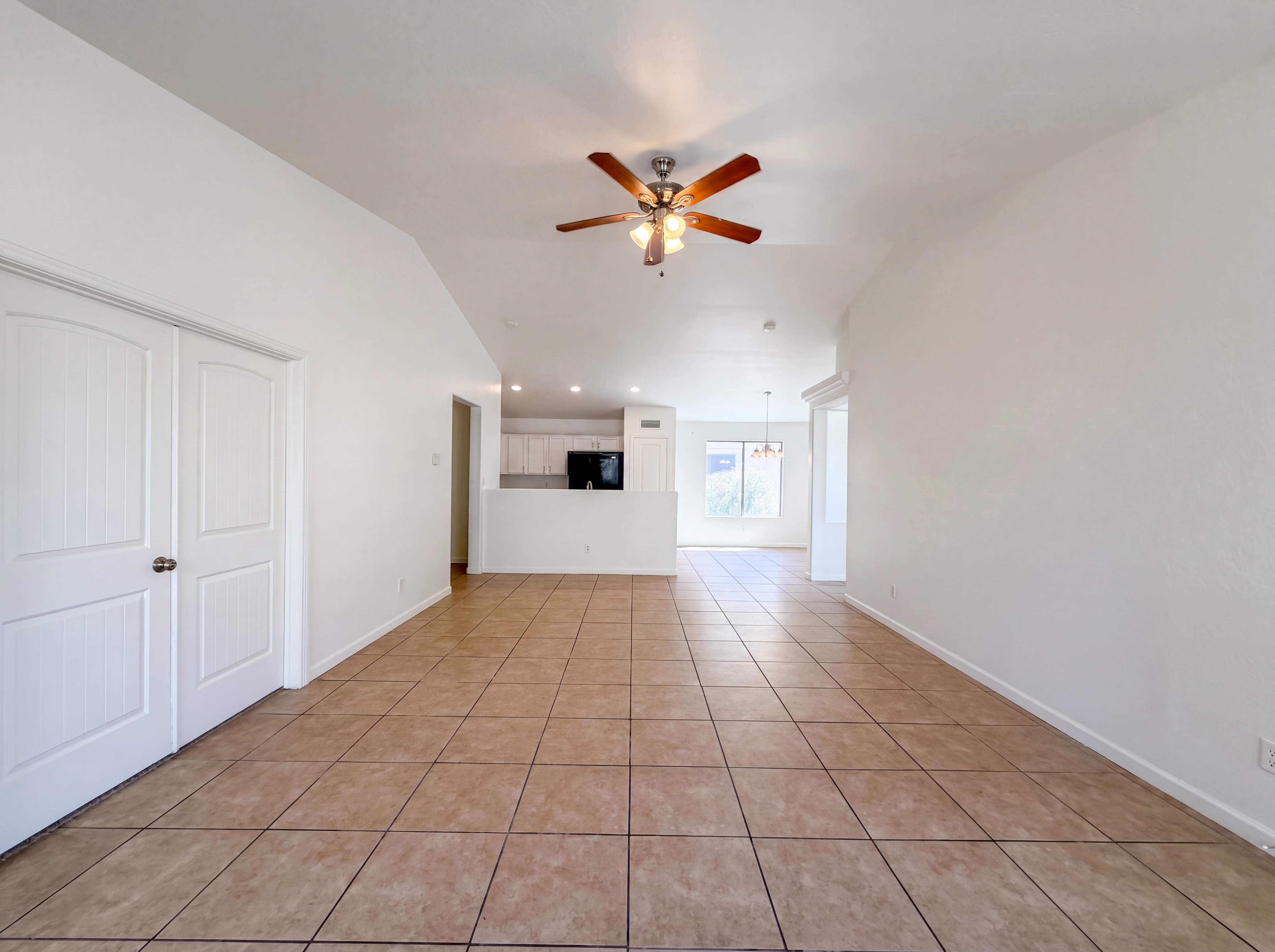 Photo 9 of 24 of 2059 N St Francis Pl, Casa Grande, AZ