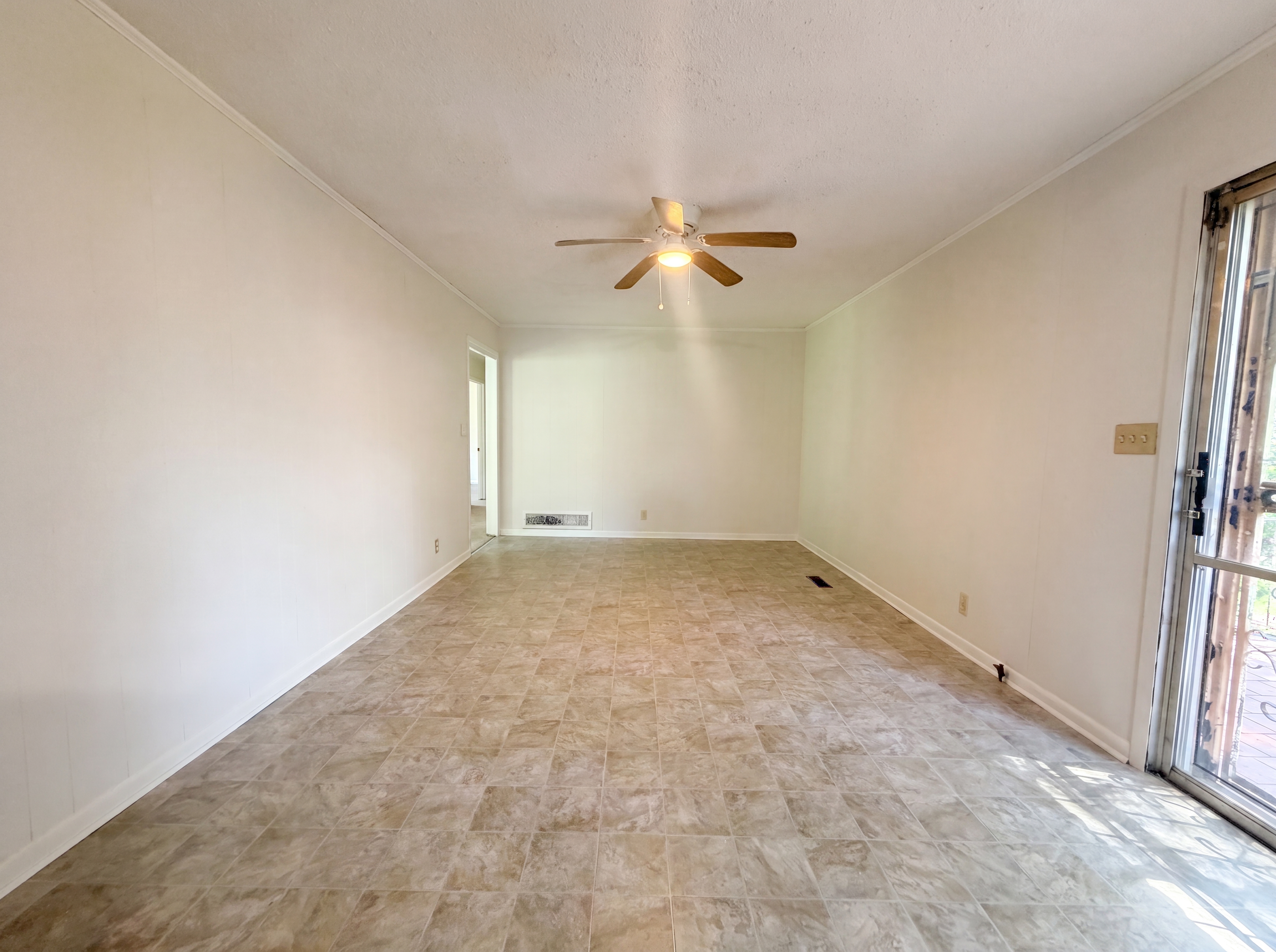 Photo 7 of 27 of 3115 33rd St SW, Birmingham, AL