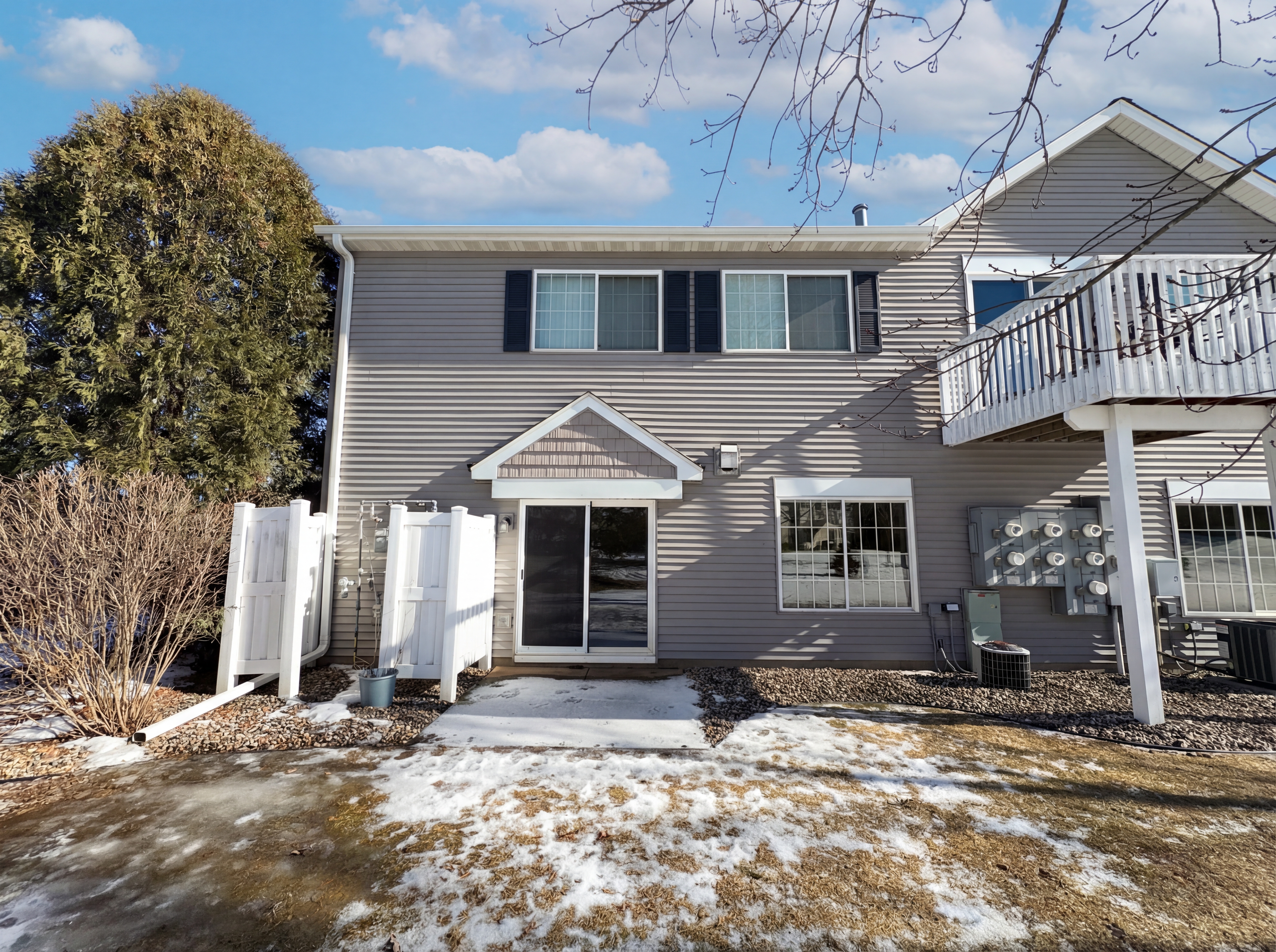 Photo 5 of 18 of 1220 Bergmann Dr, Stillwater, MN