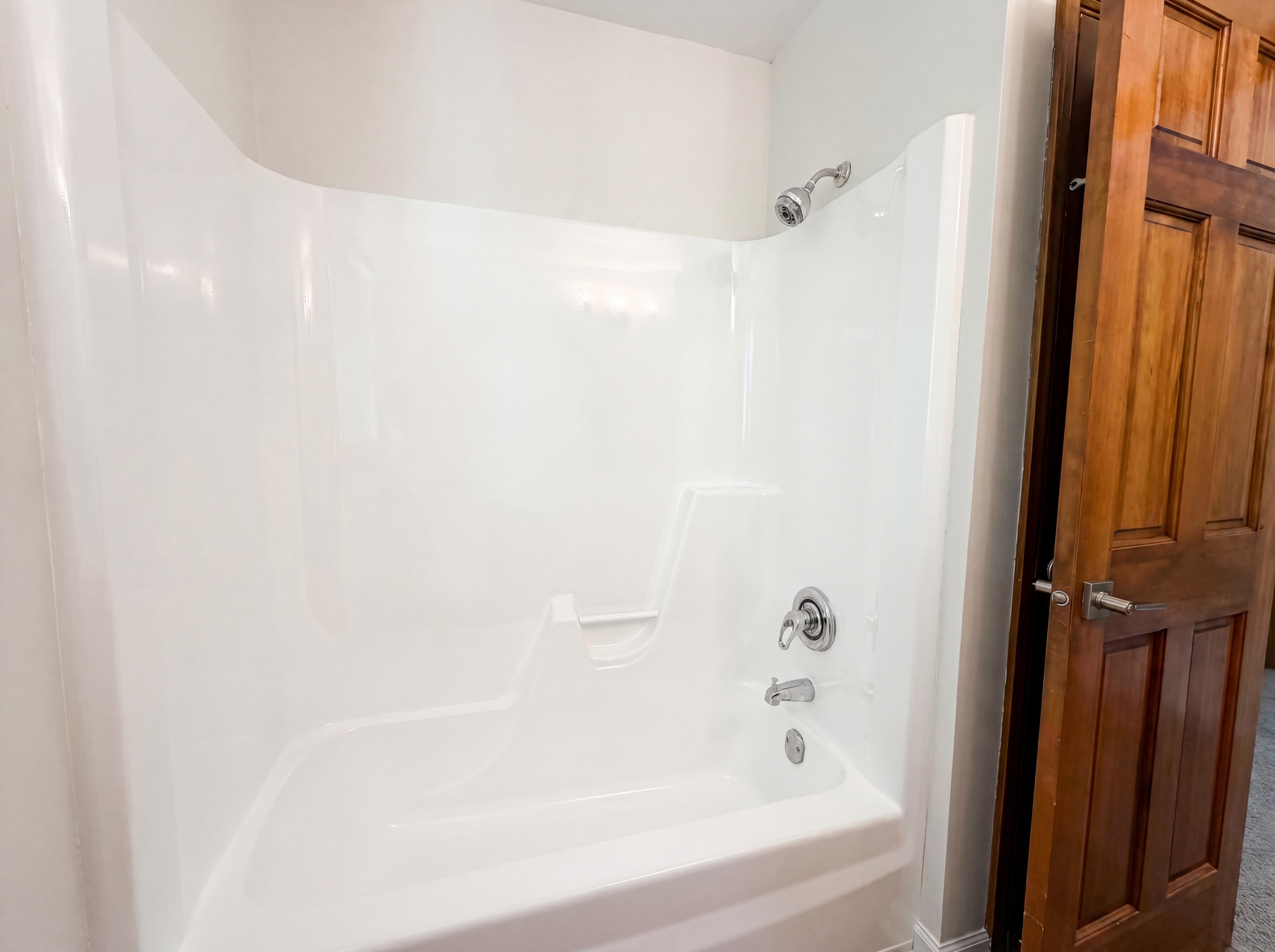 Photo 14 of 21 of 13637 Heather Hills Dr, Burnsville, MN