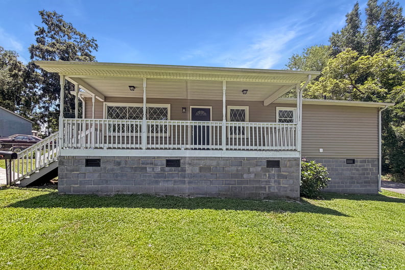 Property photo 1 of 313 Black St
