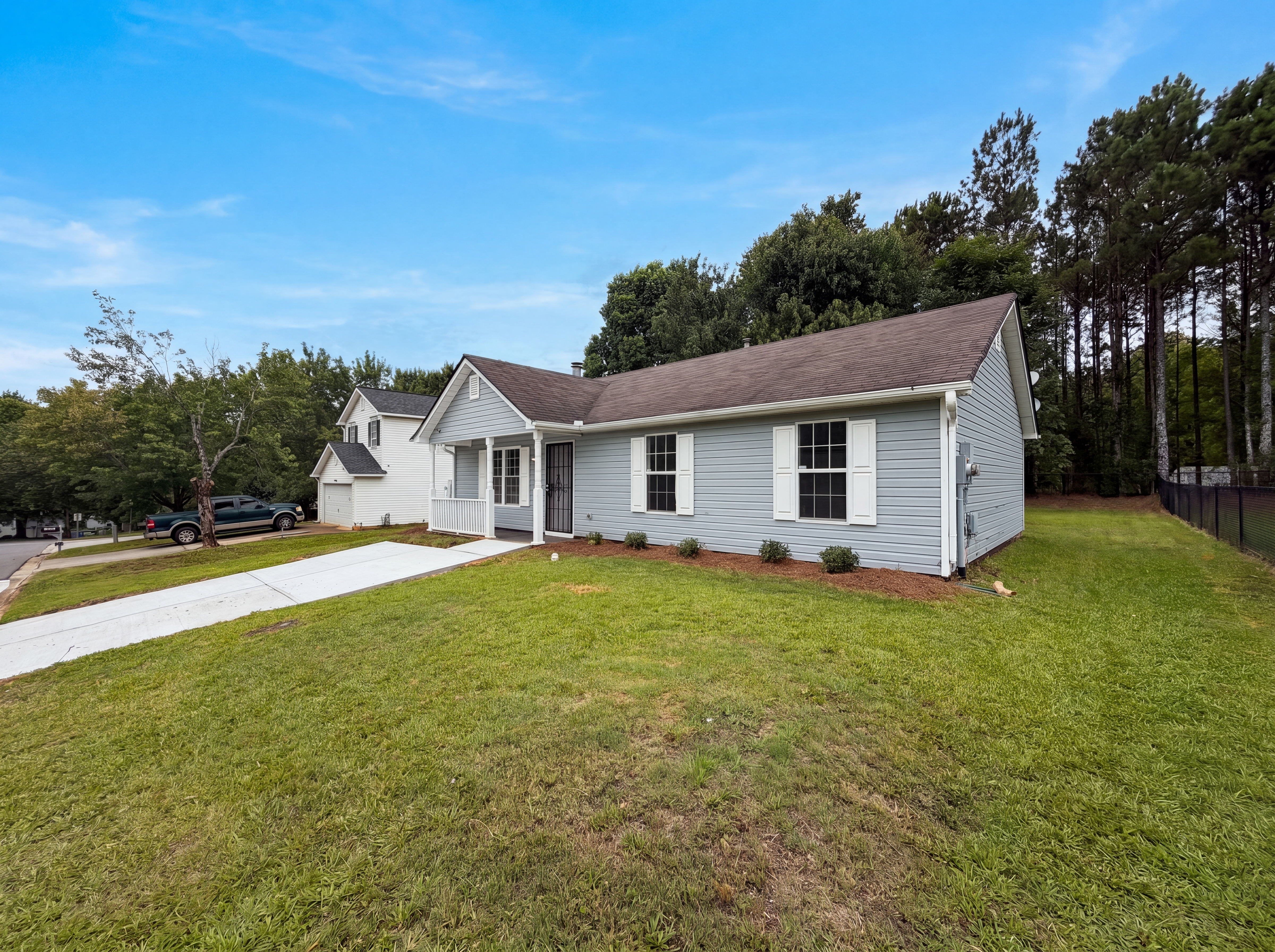 Photo 21 of 23 of 3353 Homeward Trl, Ellenwood, GA