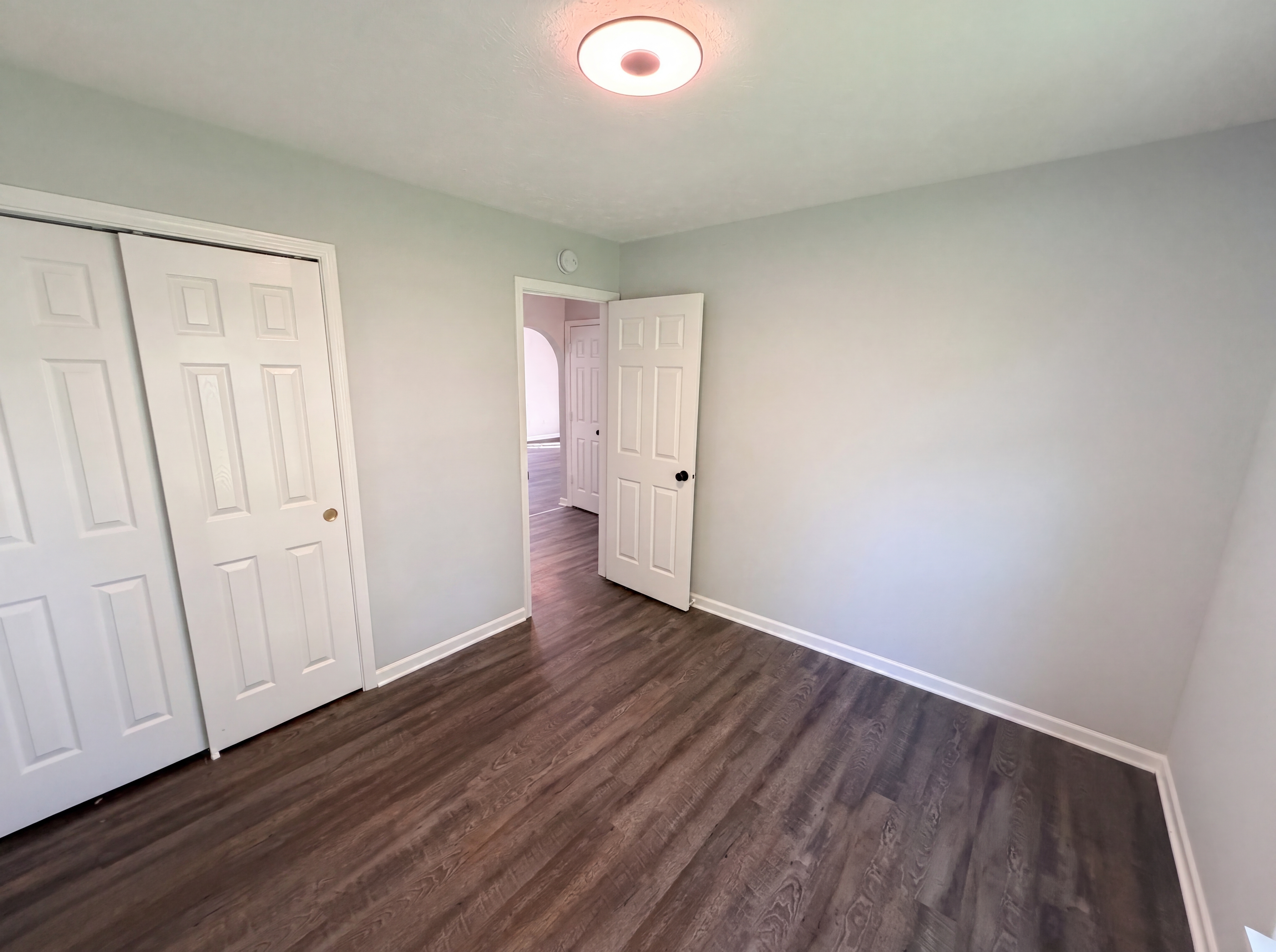 Photo 12 of 20 of 2027 Ferdinand Ct, Indianapolis, IN