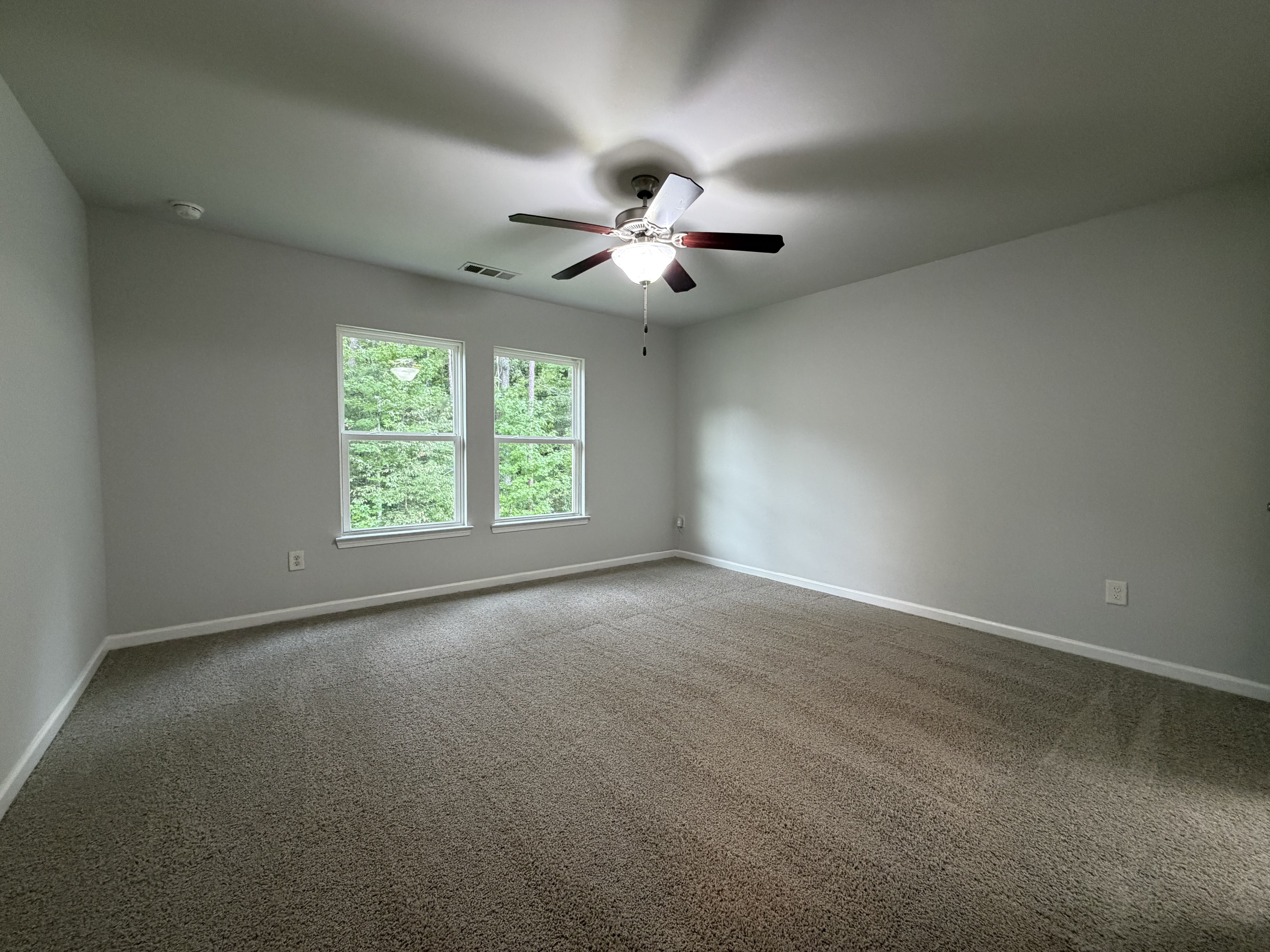 Photo 11 of 27 of 8618 Blair Ct, Douglasville, GA