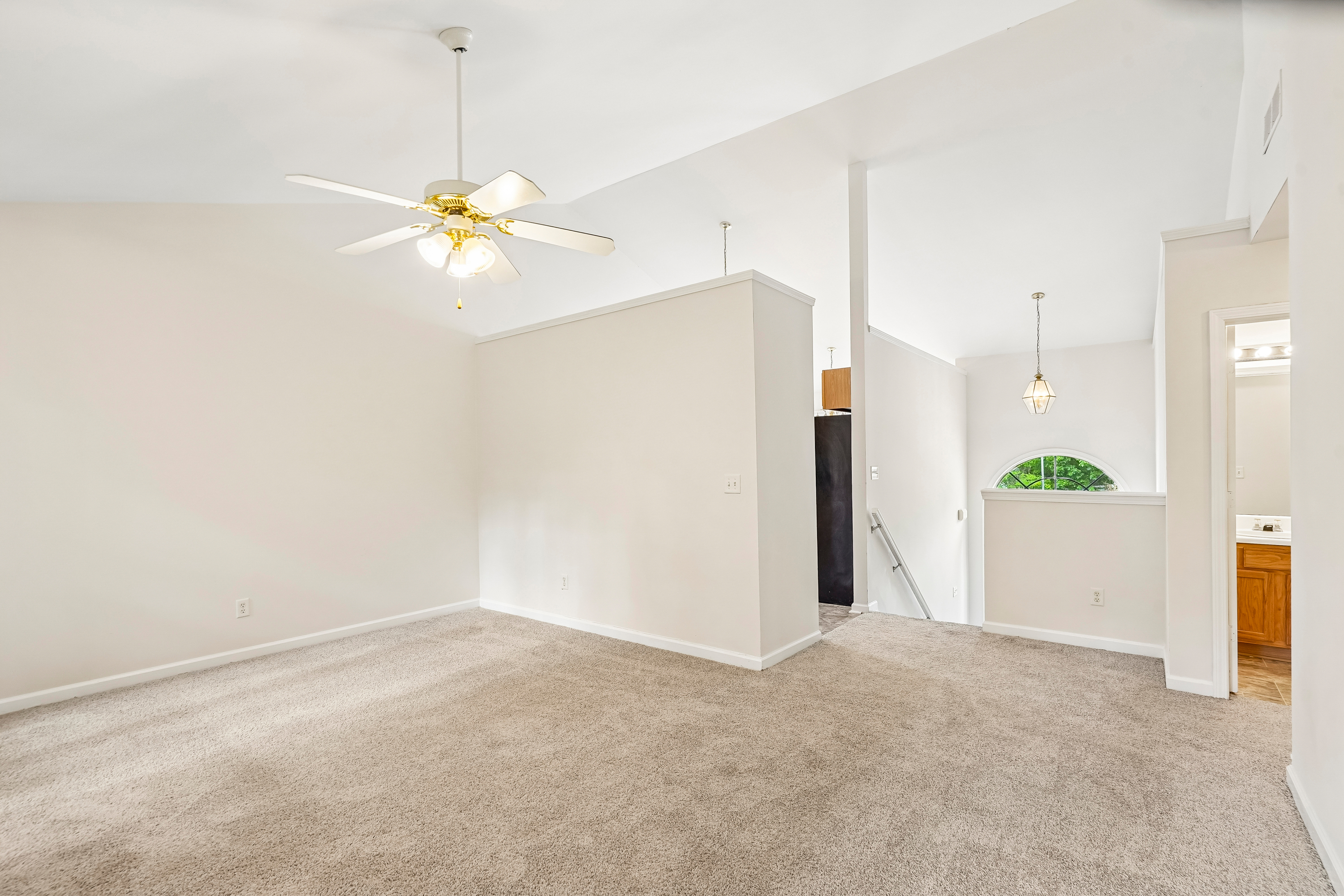 Photo 12 of 31 of 6550 Snowbird Ln, Douglasville, GA