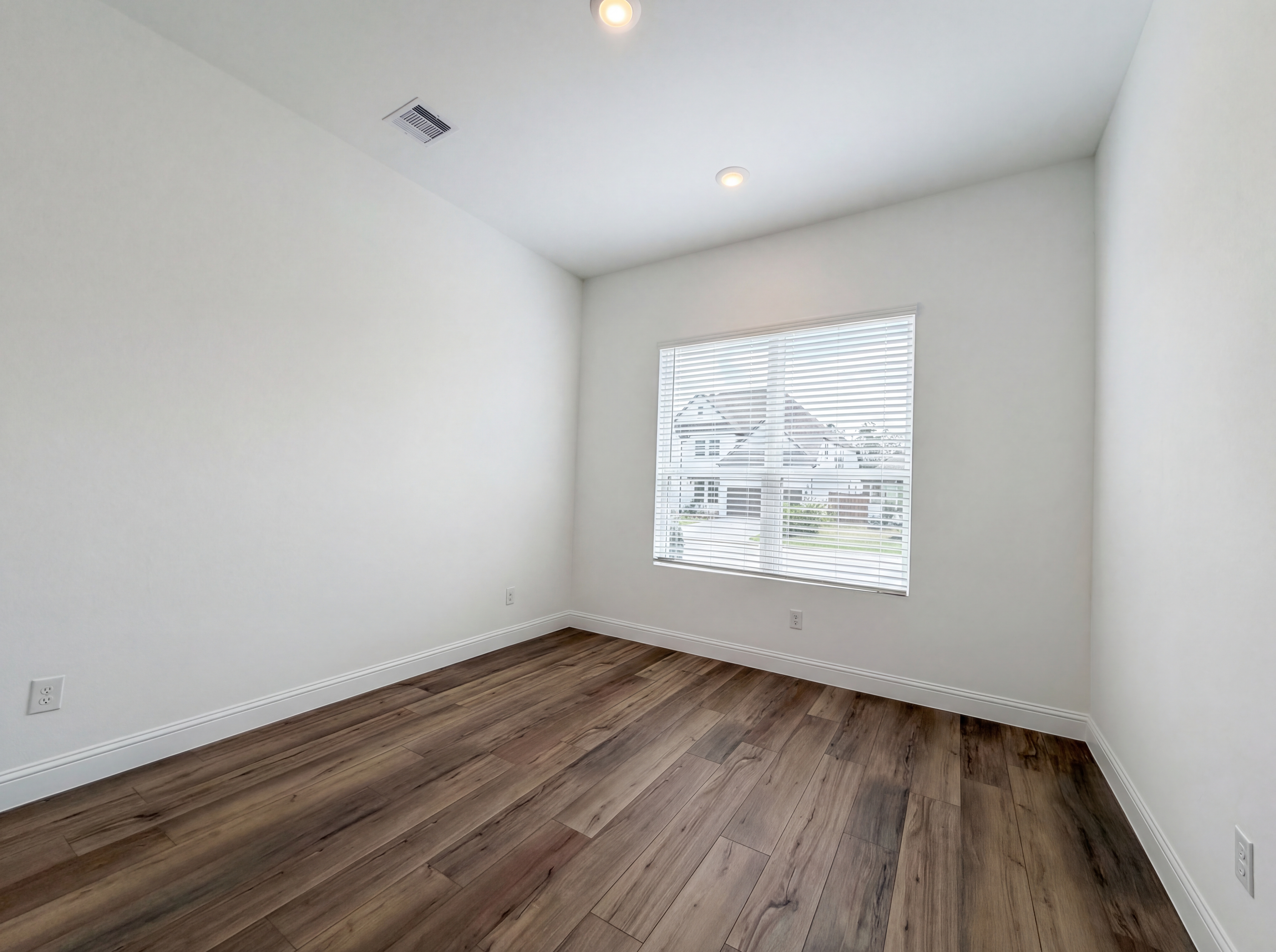 Photo 6 of 21 of 7939 Coastal Prairie Ct, Porter, TX