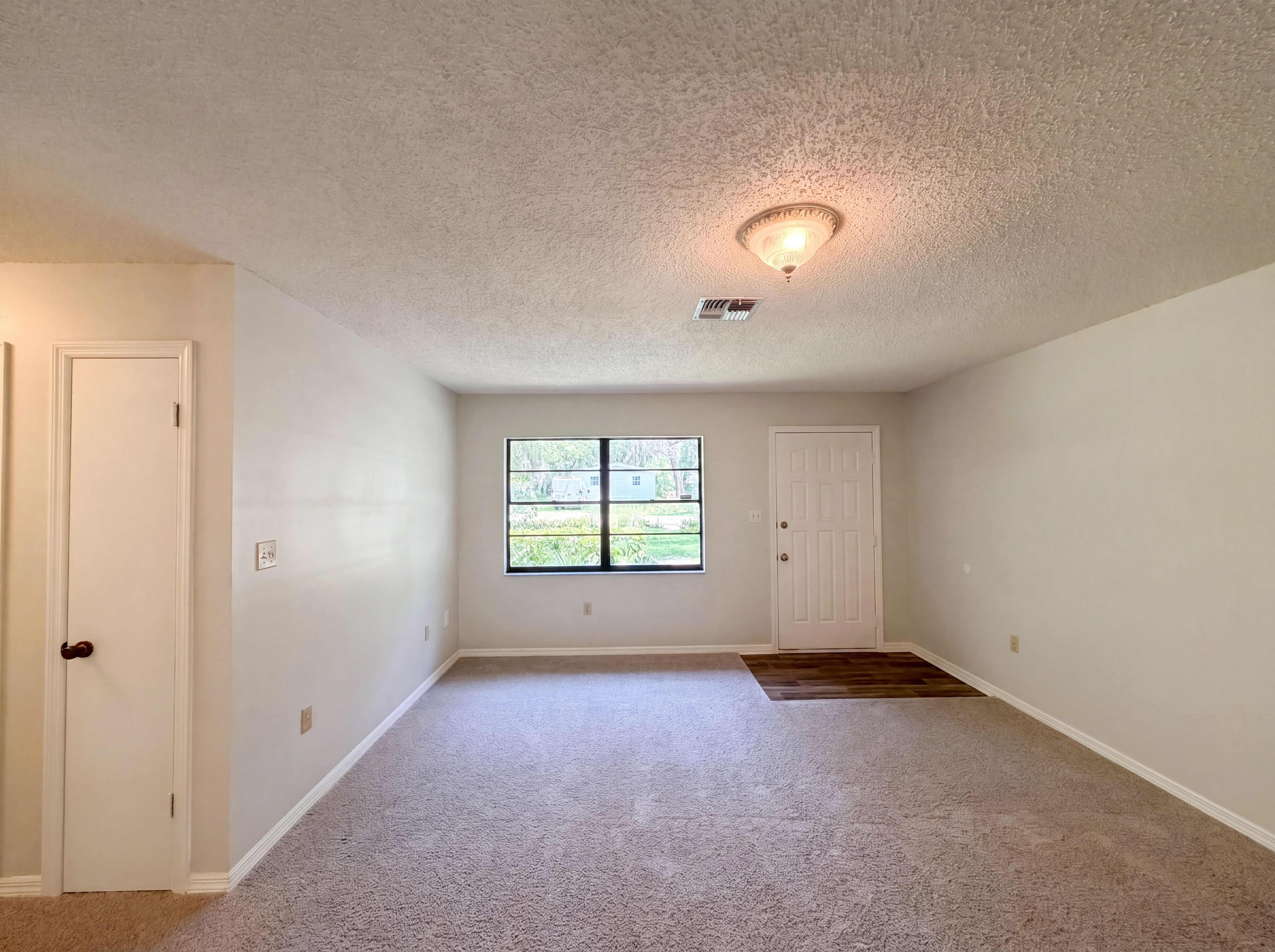 Photo 9 of 18 of 2505 Velma Ter, Leesburg, FL