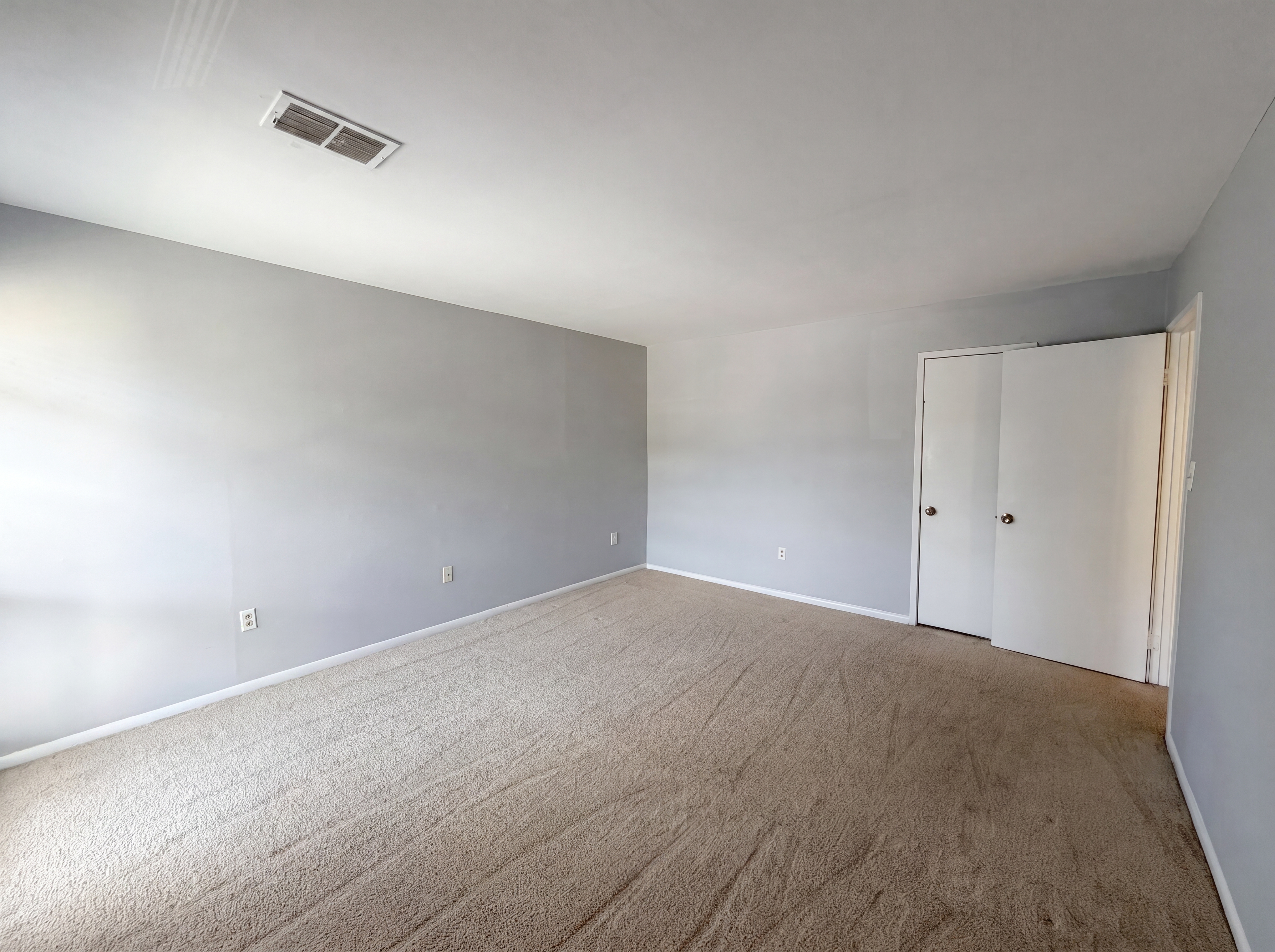 Photo 13 of 16 of 9907 Blundon Dr, Silver Spring, MD