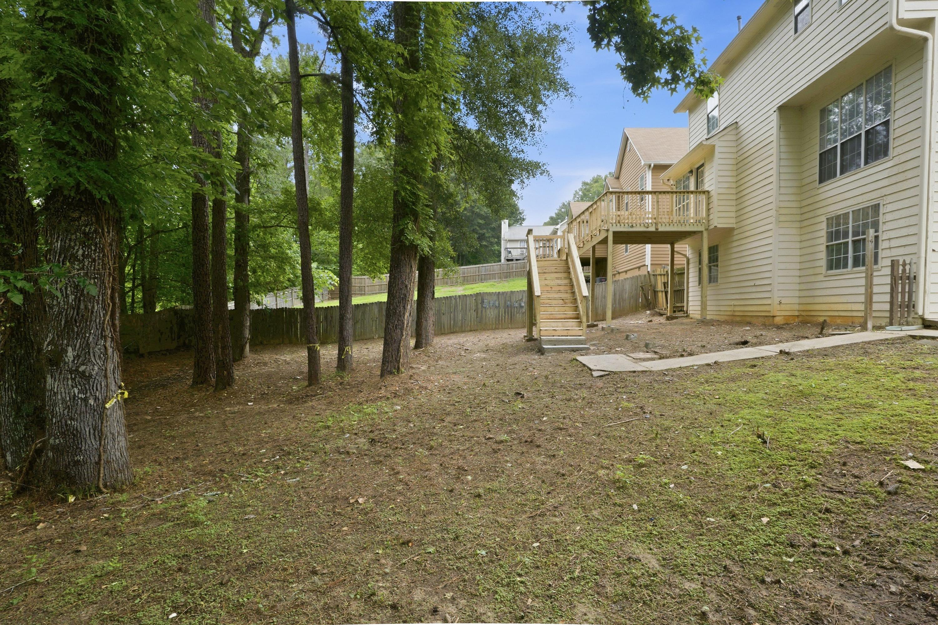 Photo 5 of 36 of 5747 Rex Mill Crk, Rex, GA