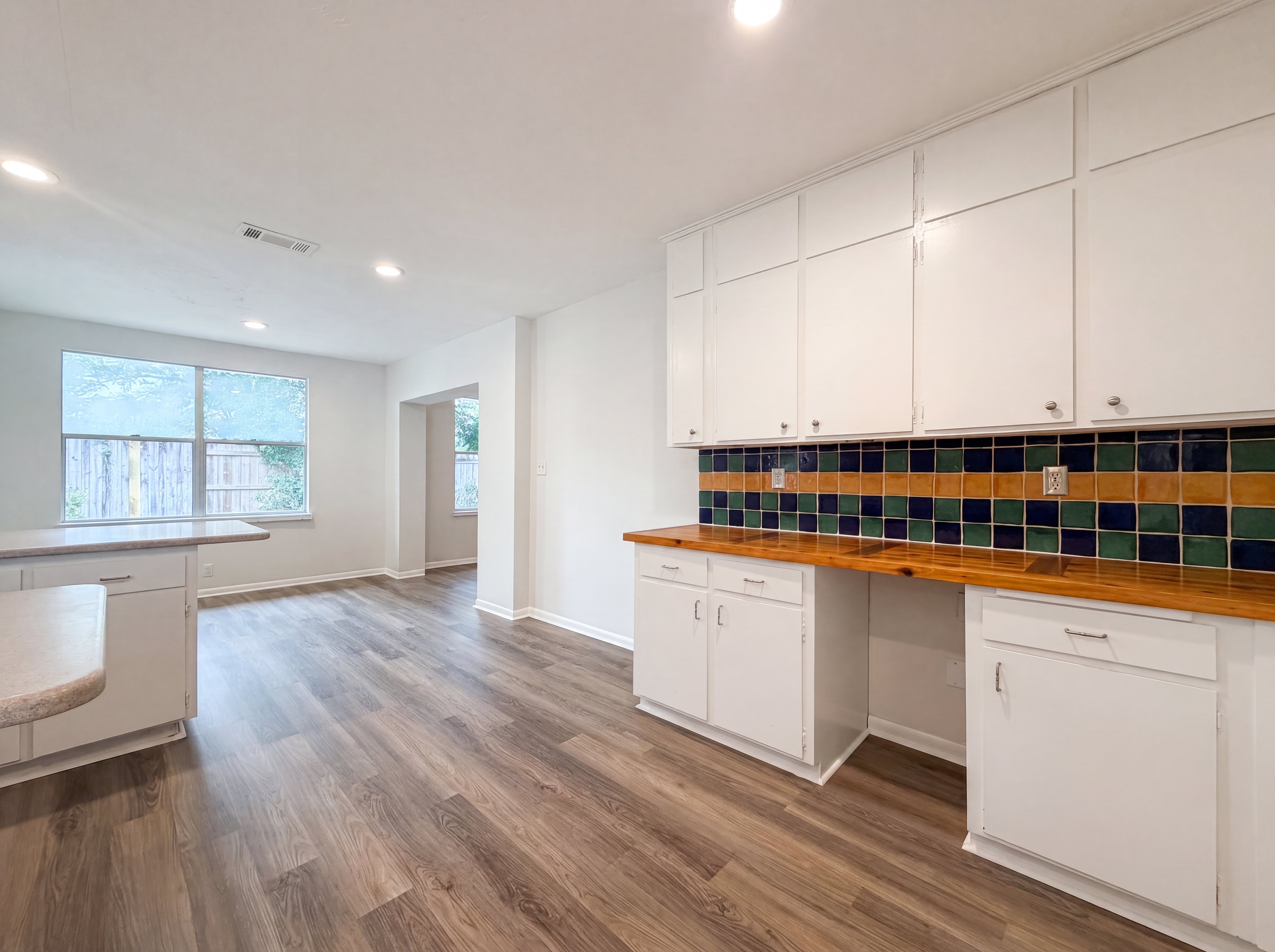 Photo 14 of 29 of 4412 Travelers Rd, Jacksonville, FL