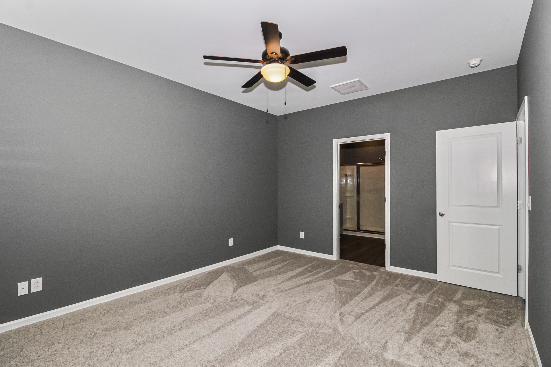 Photo 17 of 21 of 464 St Kitts Way, Winnabow, NC