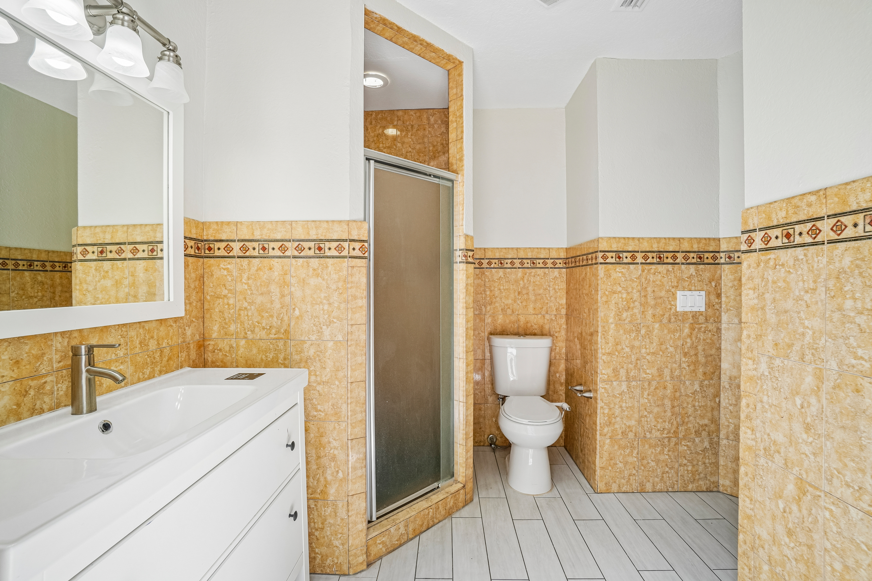 Photo 6 of 63 of 5609 Executive Dr, New Port Richey, FL