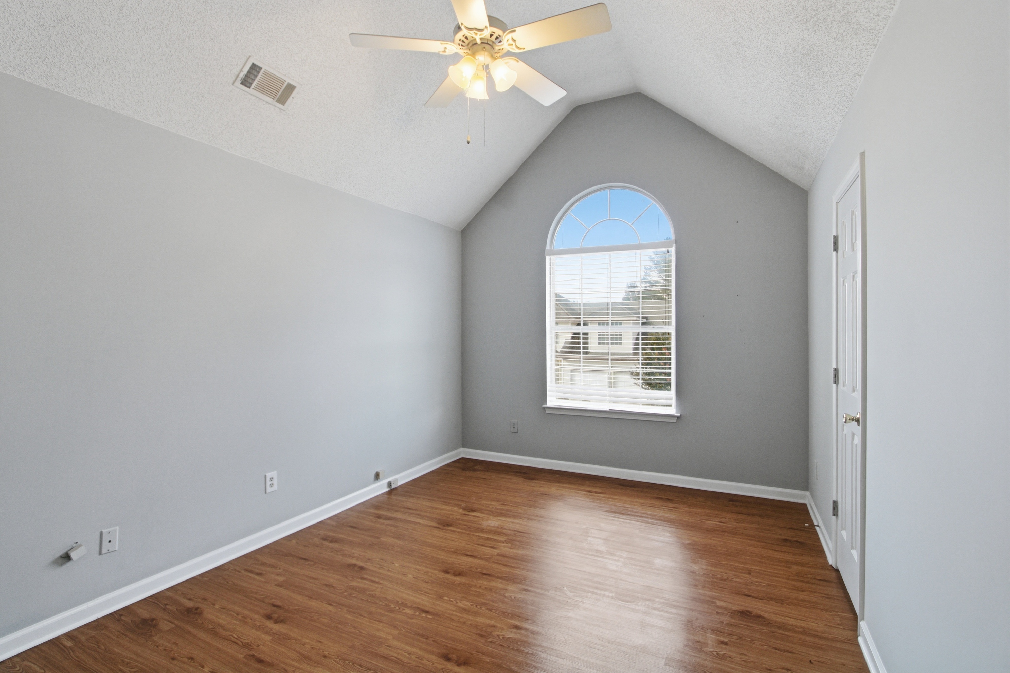 Photo 19 of 37 of 6169 Remington Park, Lithonia, GA