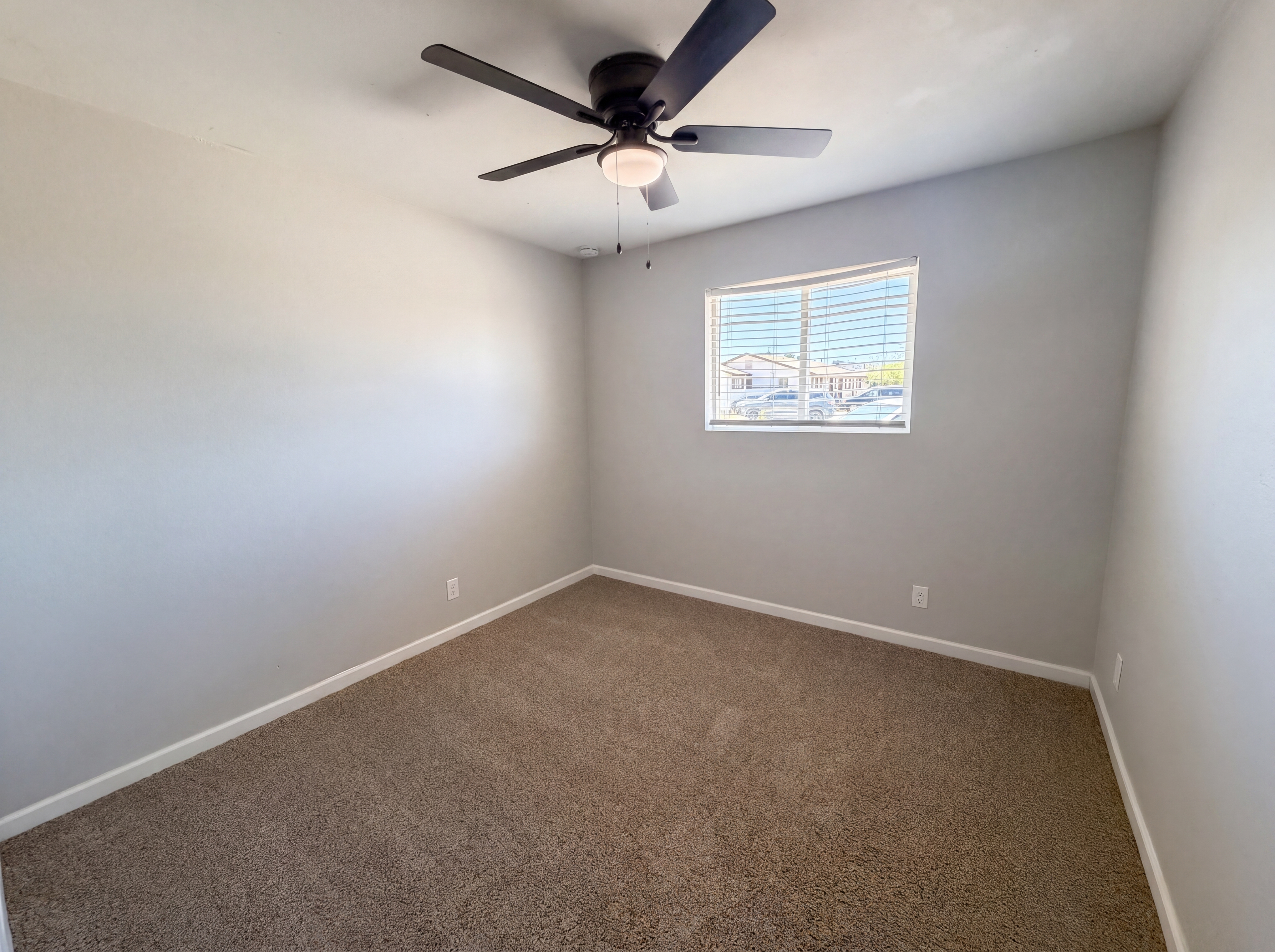 Photo 16 of 29 of 8631 S 6th St, Phoenix, AZ