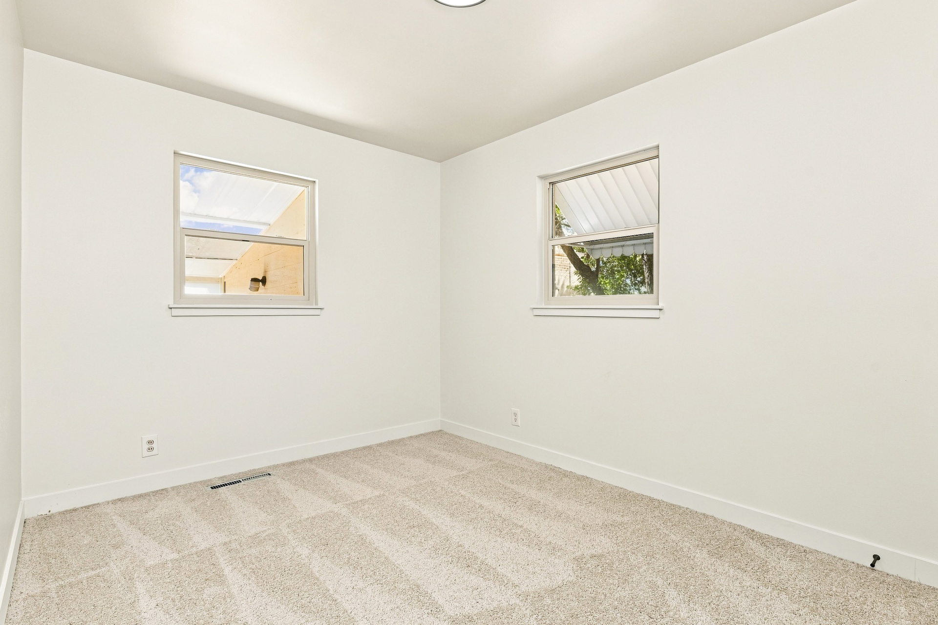 Photo 15 of 22 of 1469 6th St, Ogden, UT