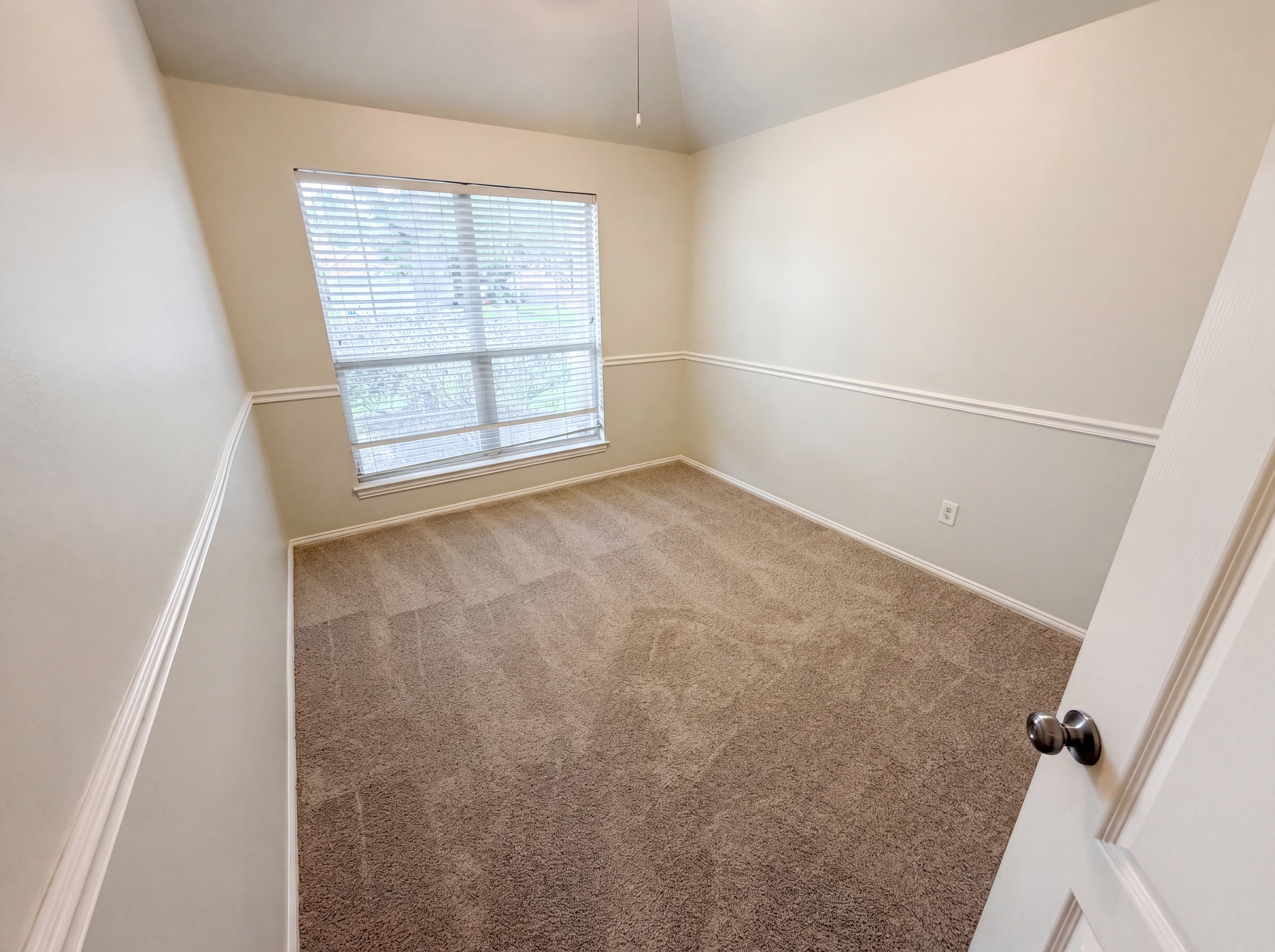 Photo 11 of 19 of 208 Green Cedar Dr, League City, TX