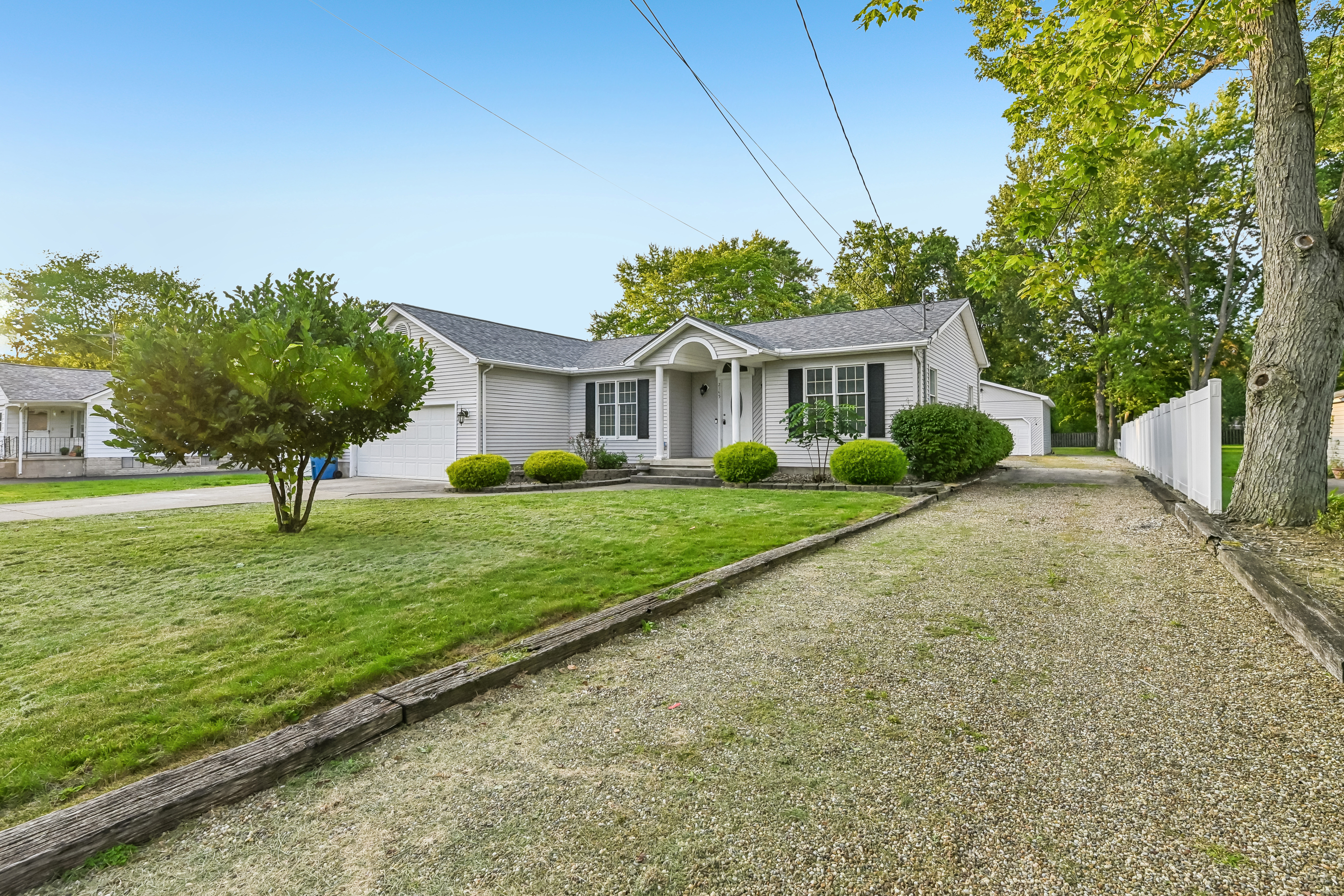 Photo 40 of 42 of 2145 Overland Ave NE, Warren, OH