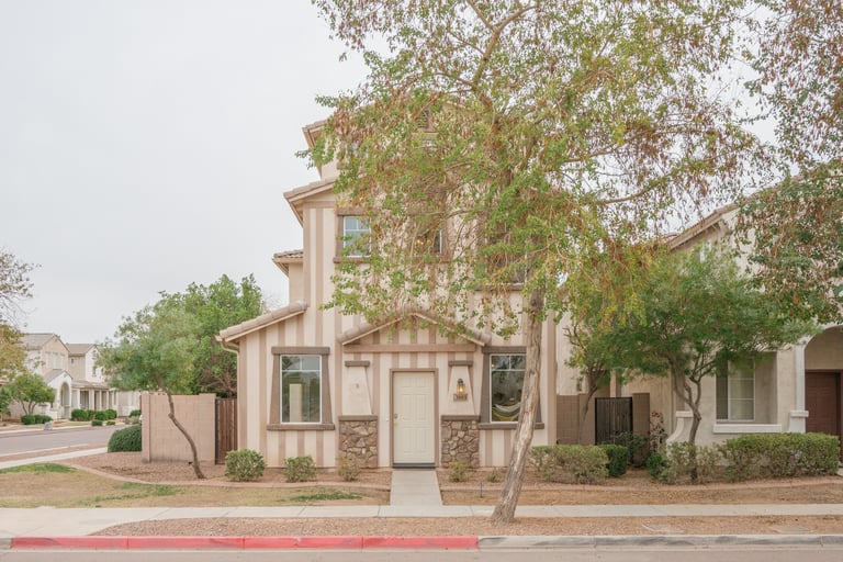Photo 1 of 36 - 3803 S 52nd Ln, Phoenix, AZ 85043