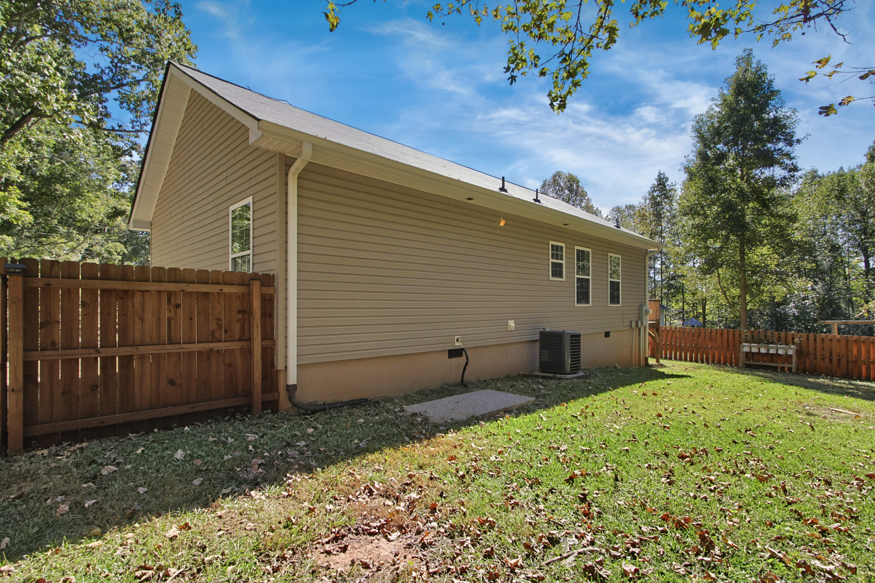 Photo 23 of 30 of 87 Dogwood Ln, Cleveland, GA
