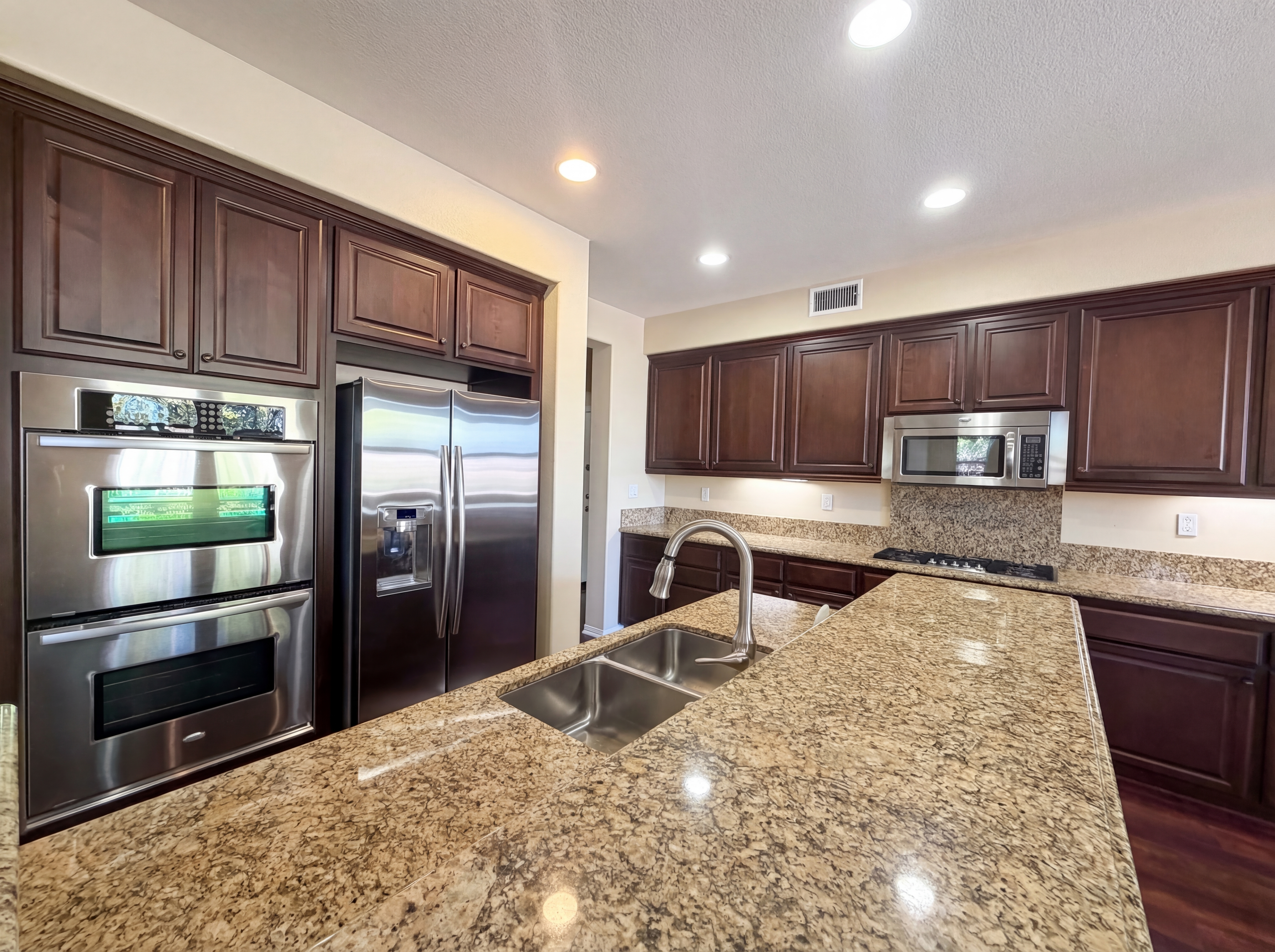Photo 2 of 35 of 28327 Serenity Falls Way, Menifee, CA